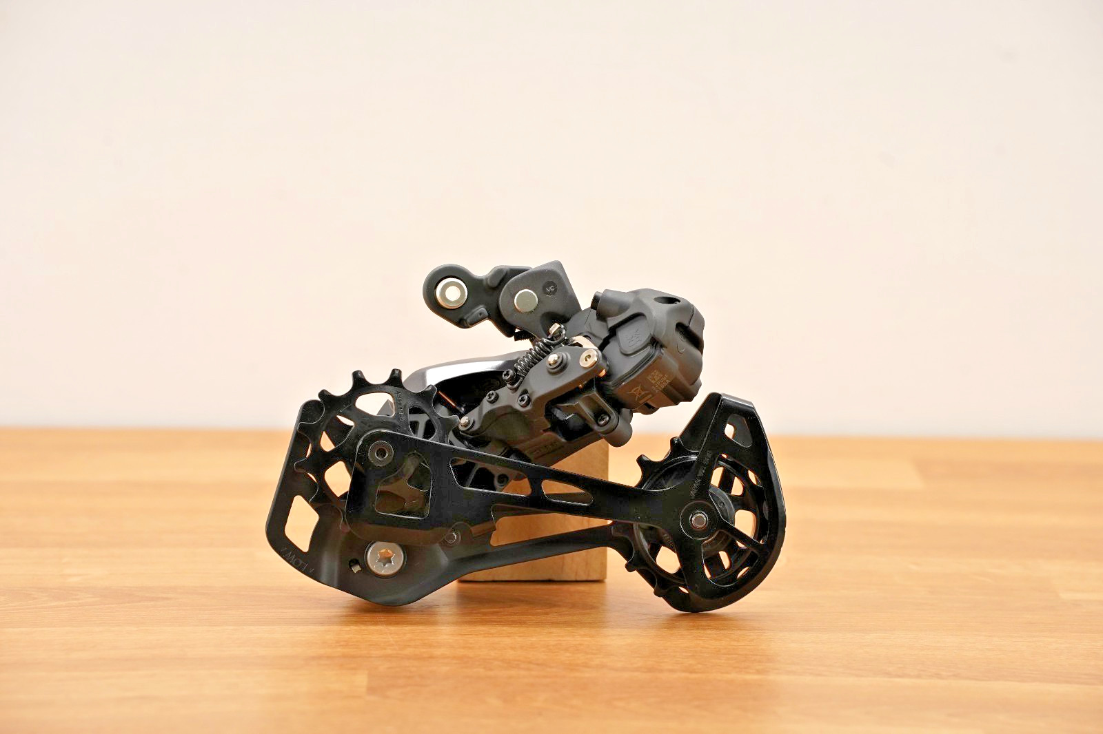 Shimano XT RD-M8150 Di2 12s Long Cage Rear Derailleur – NEW OEM