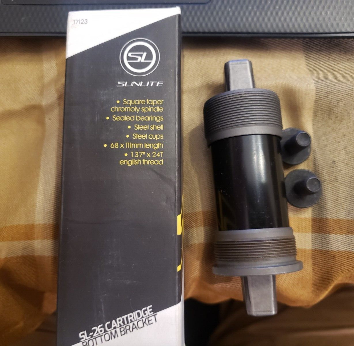 New Sunlite SL-26 68 X 111mm Square Taper English Bottom Bracket