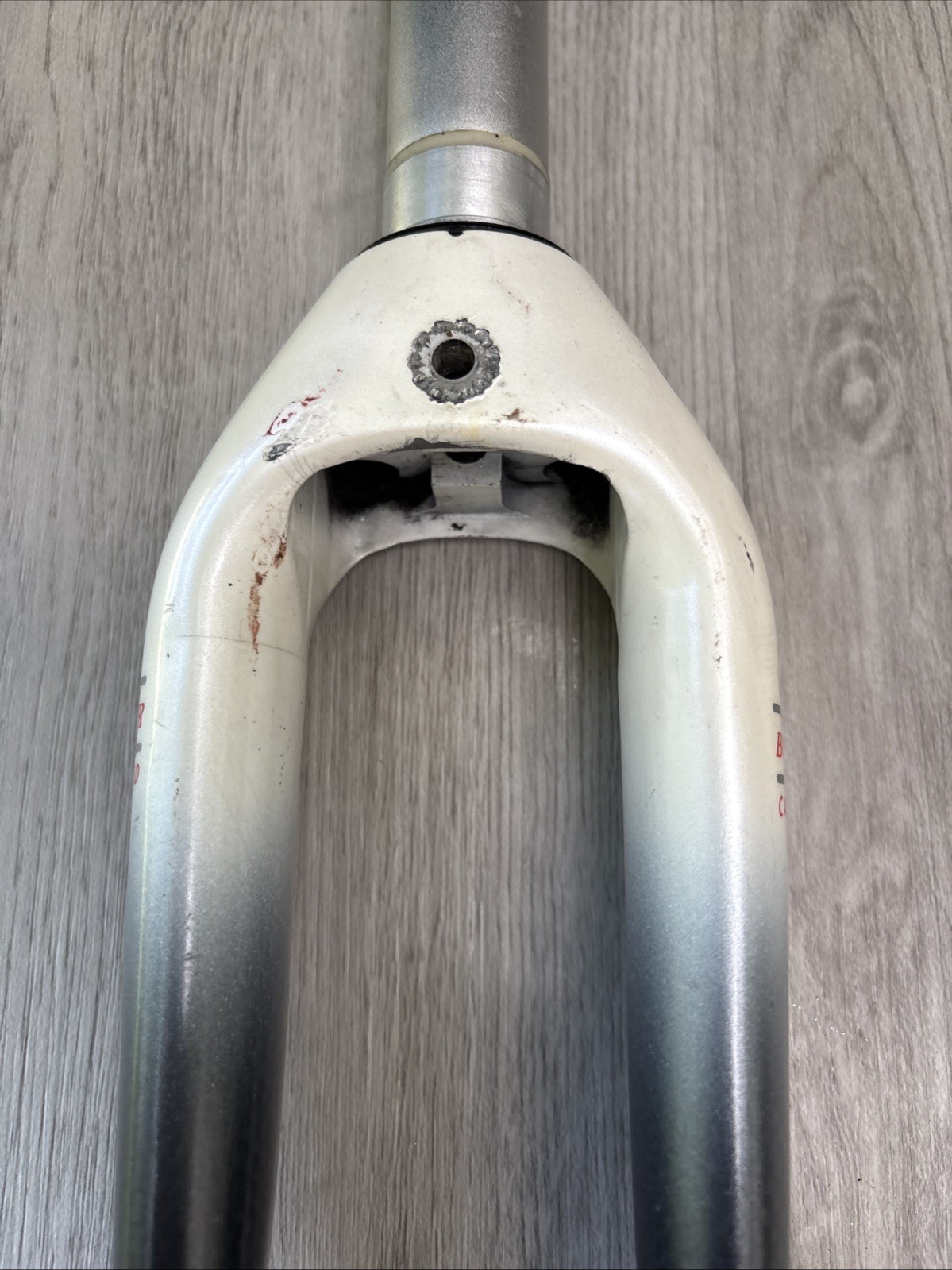 BONTRAGER CARBON FORK 700C 1 1/8 INCH STEEERER TUBE 245 MM STEERER