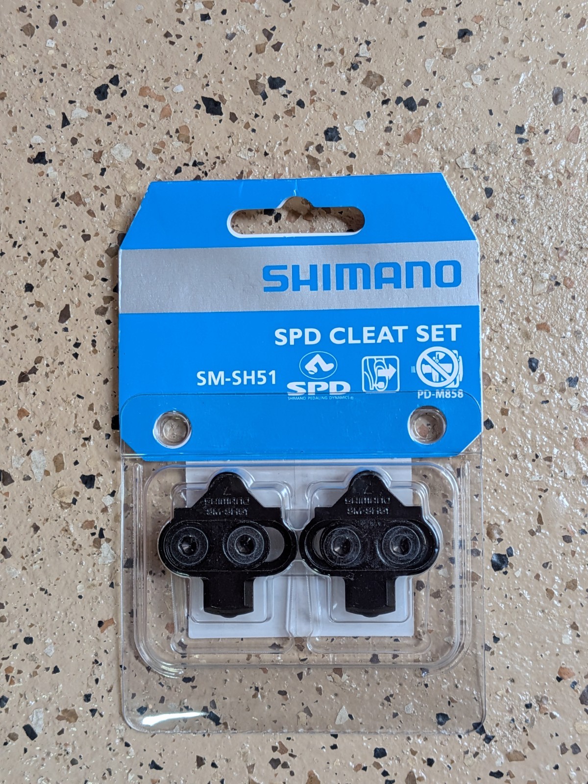 Shimano Trail MTB Bike Pedals Clipless SPD PD-M530 And SH51 Cleats