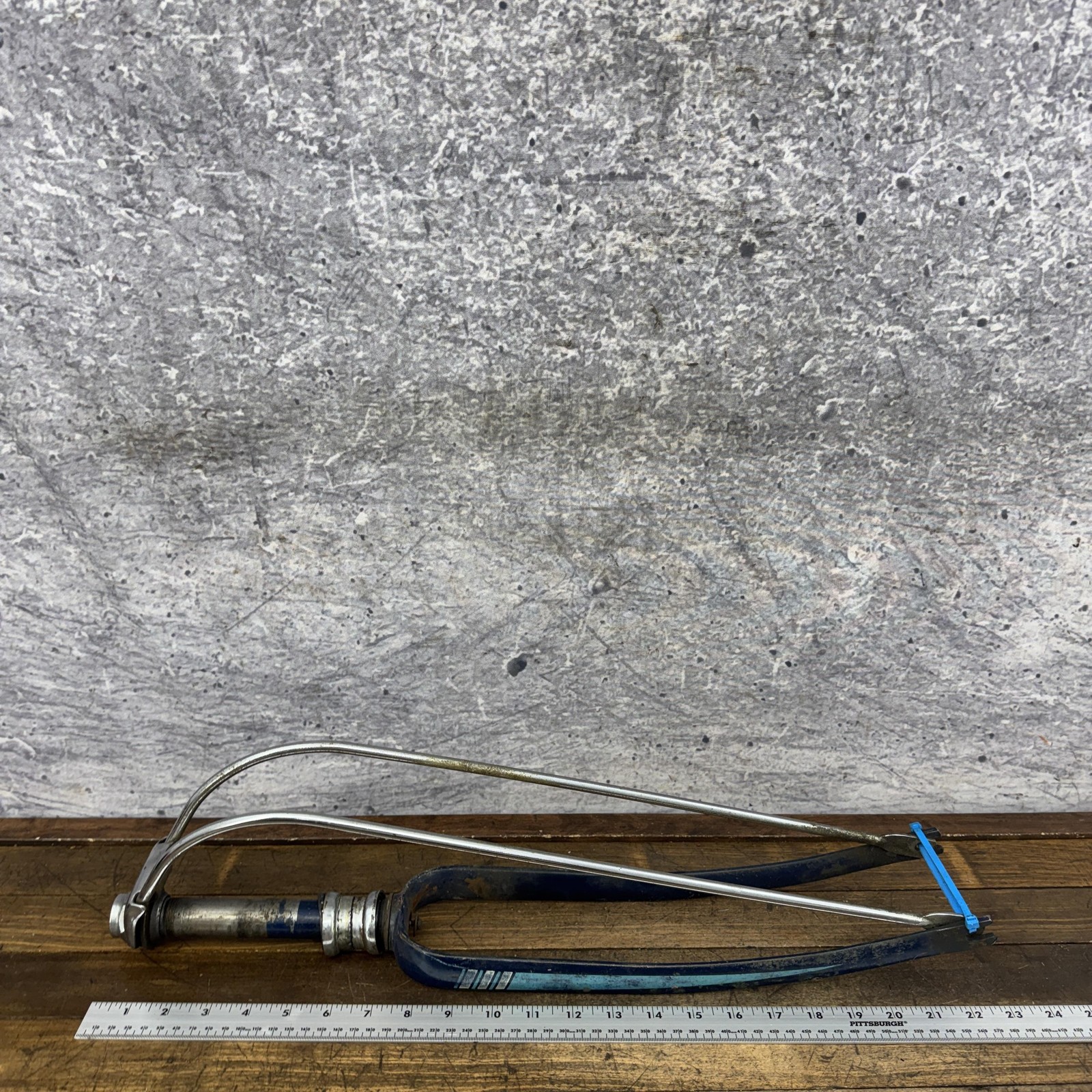 Vintage Cruiser Truss Rod Fork 26 in 1 In Threaded Brace Balloon Tire Blue