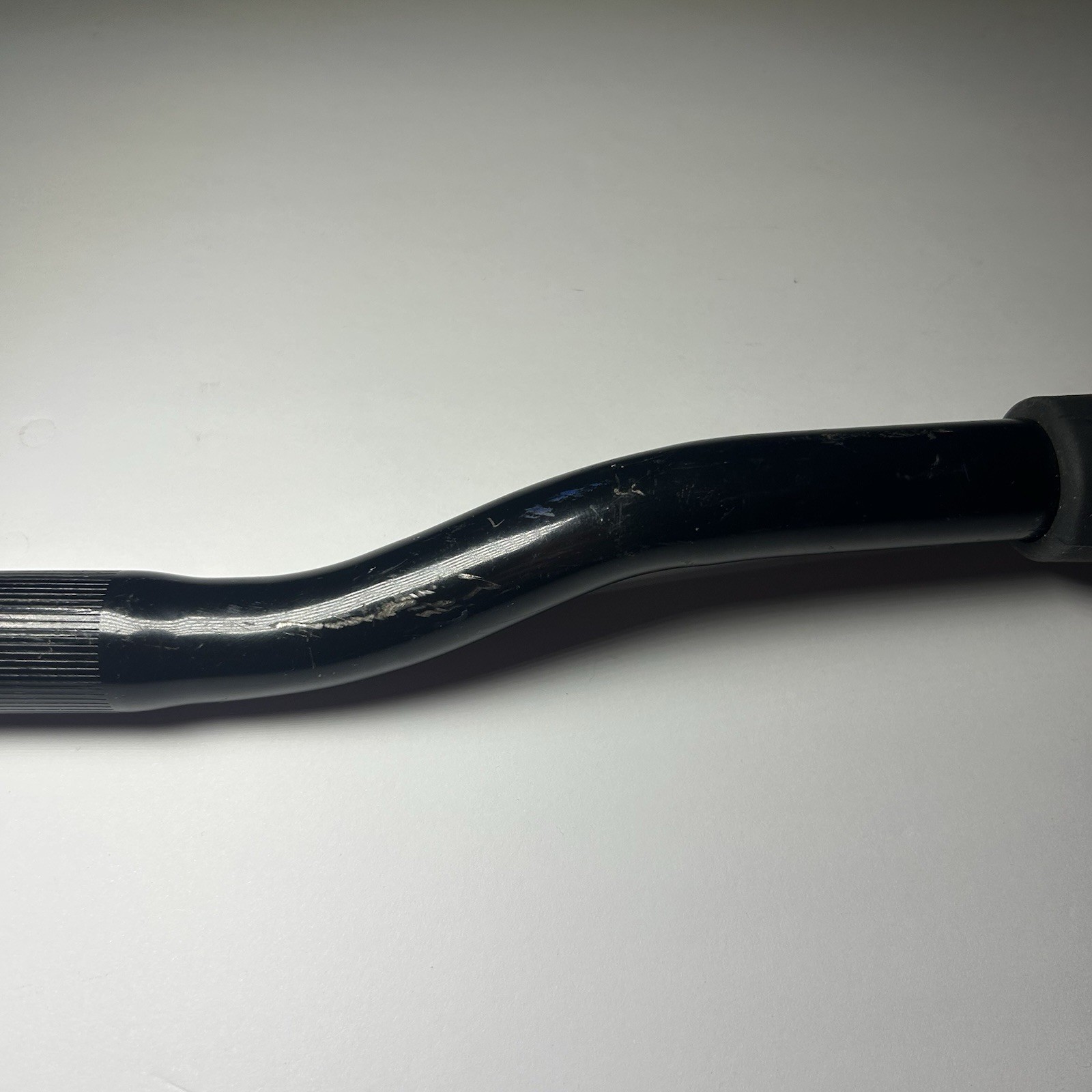 Black Alloy / Aluminum Riser MTB Handlebar Ergon Grips 630mm Length 31.8mm Clamp