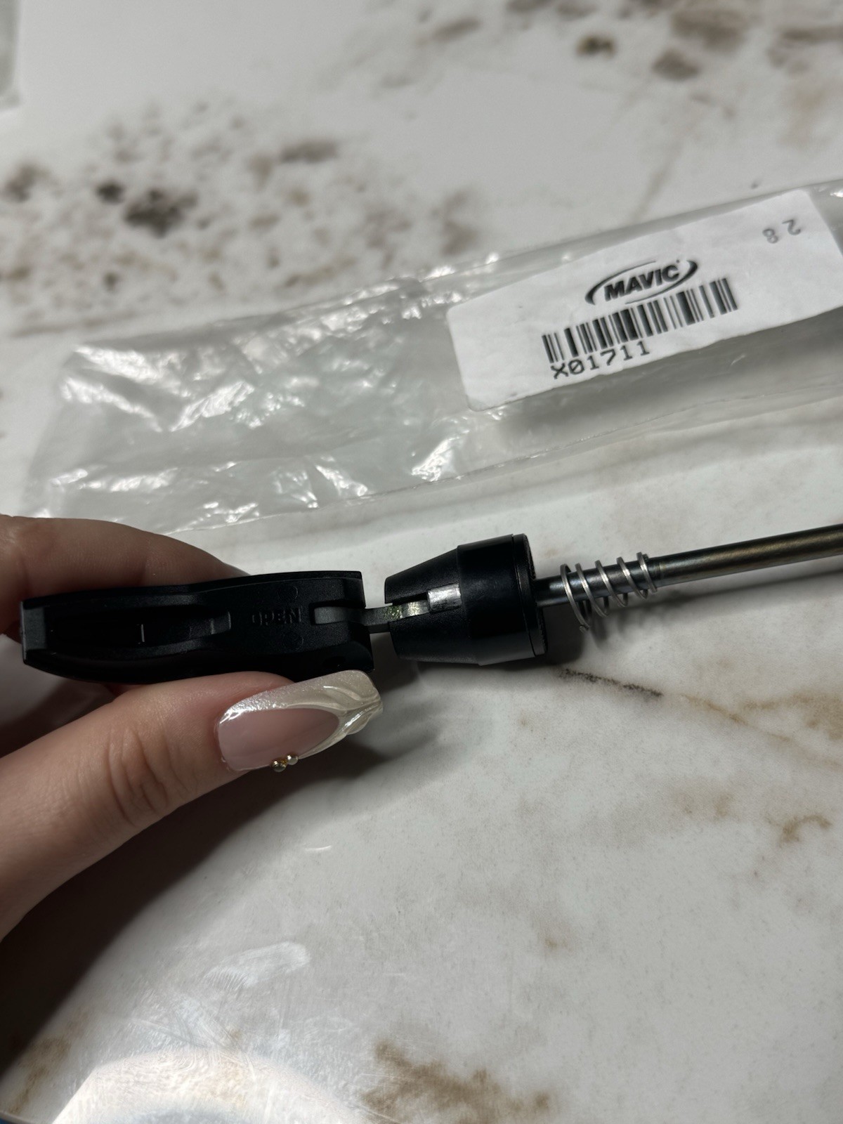 Mavic X01711 Rear Quick Release Skewer 135mm Black/Silver Metal 5mm