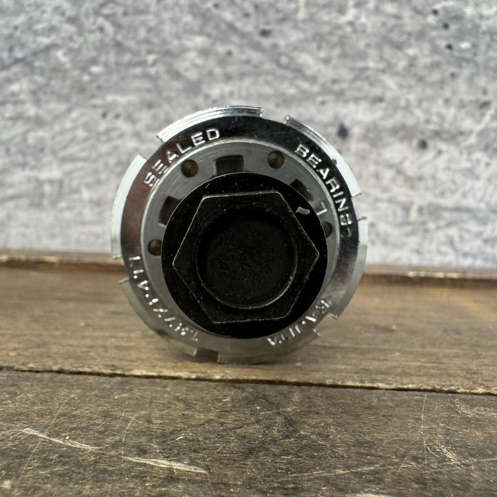 Sealed Bearing Bottom Bracket 68mm BSA 1.37x24T 120mm Square Taper Adjustable