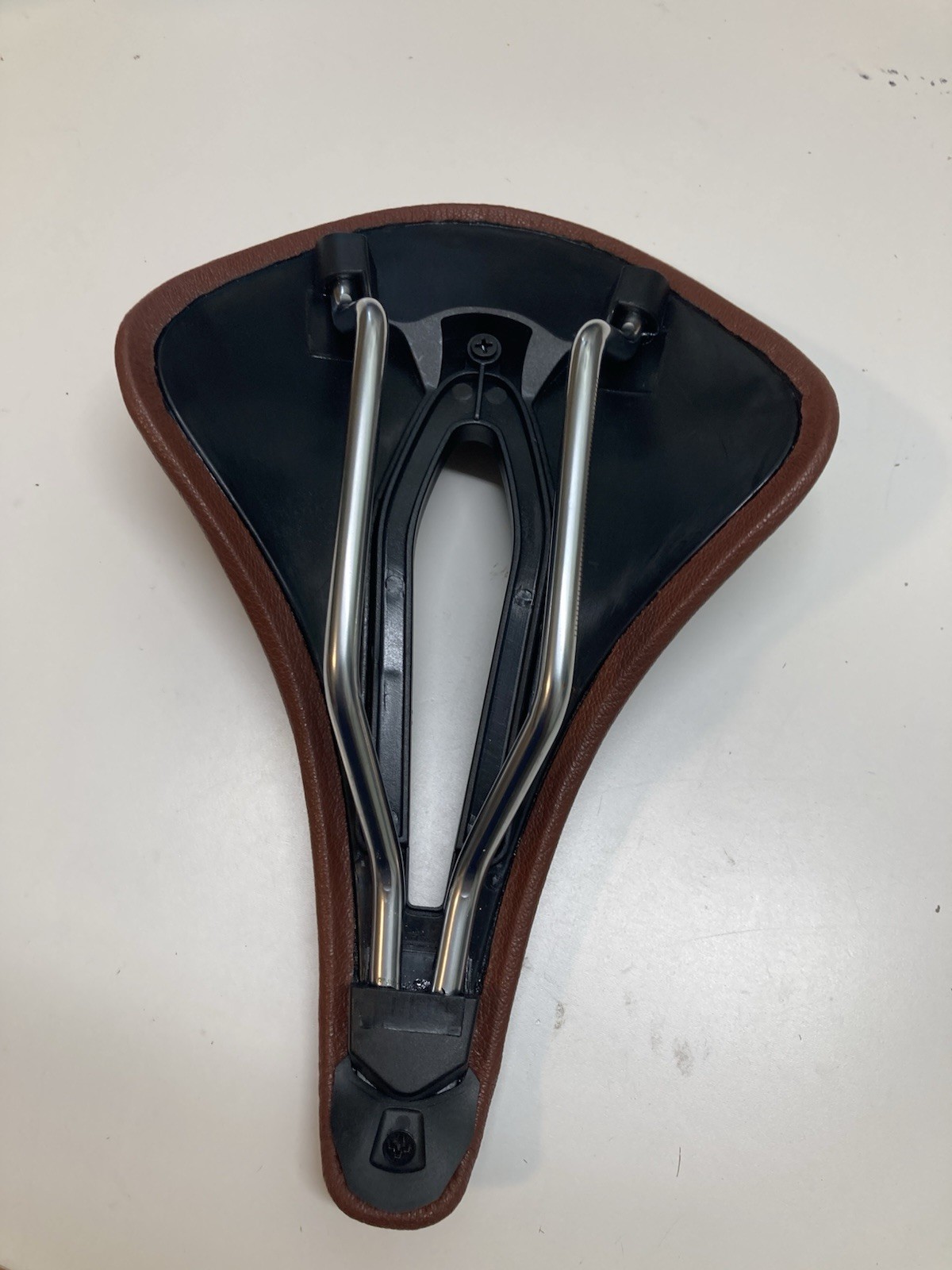 Brown leather saddle 160mm x 250mm road gravel mountain bike seat power short