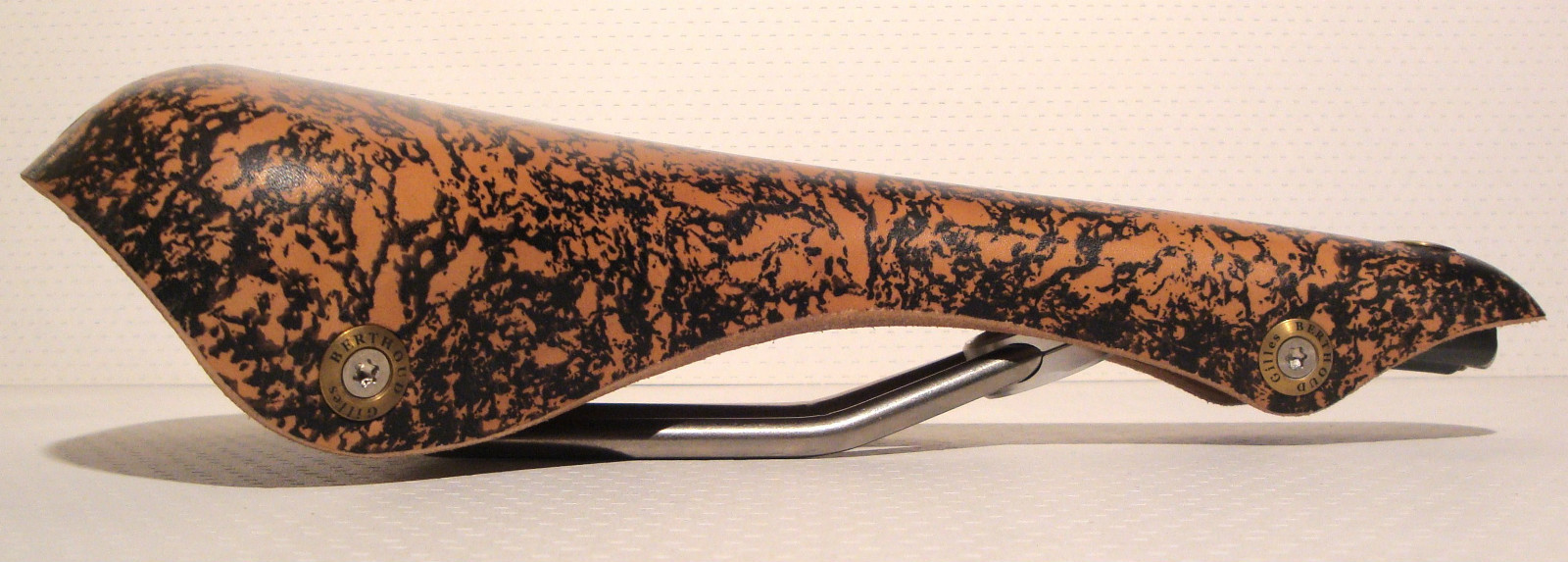 NEW GILLES BERTHOUD SADDLE SEAT GALIBIER CORK MADE IN FRANCE IDEALE BROOKS