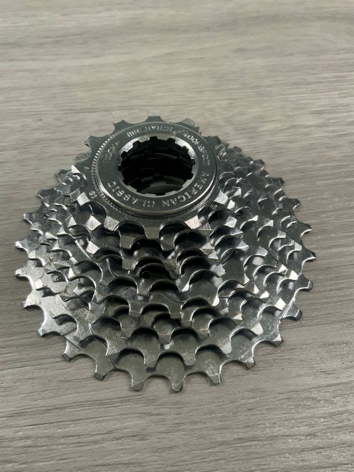 AMERICAN CLASSIC 10 SPEED CASSETTE 12-28 TOOTH 320 GRAMS SHIMANO SRAM COMPATIBLE