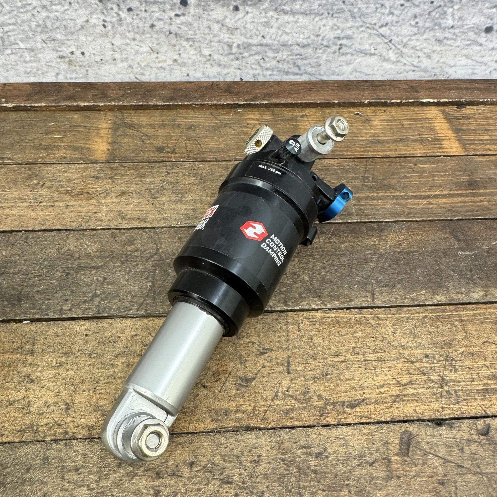RockShox MC3R Rear Air Shock Motion Control 3R 6.5in MTB Mountain Bike 200