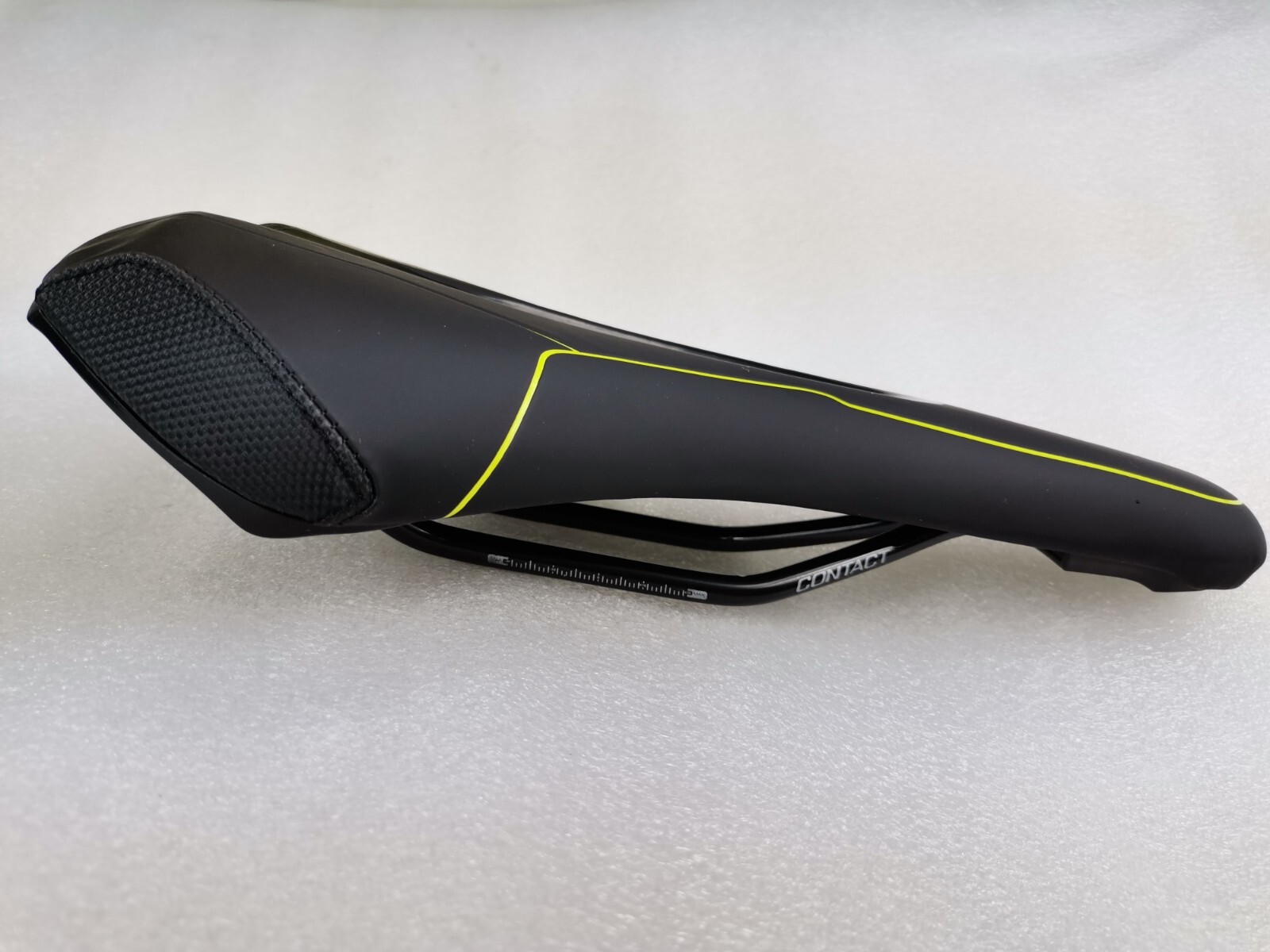 GIANT CONTACT SADDLE ROAD MTB CITY TOURING BIKE BLACK 265X150MM