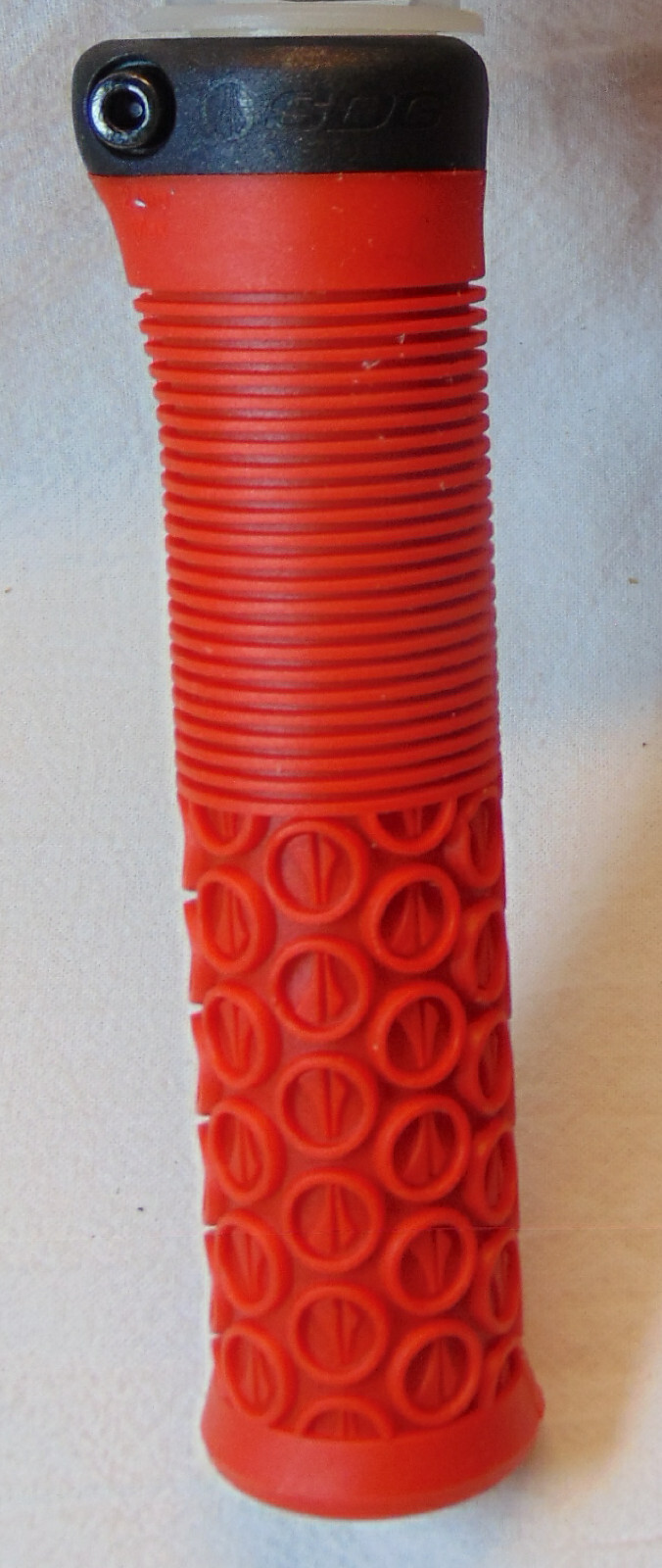 SDG Thrice Grip Mountain Bike Grips 135/33mm MTB for XC, Trail, Endure Red
