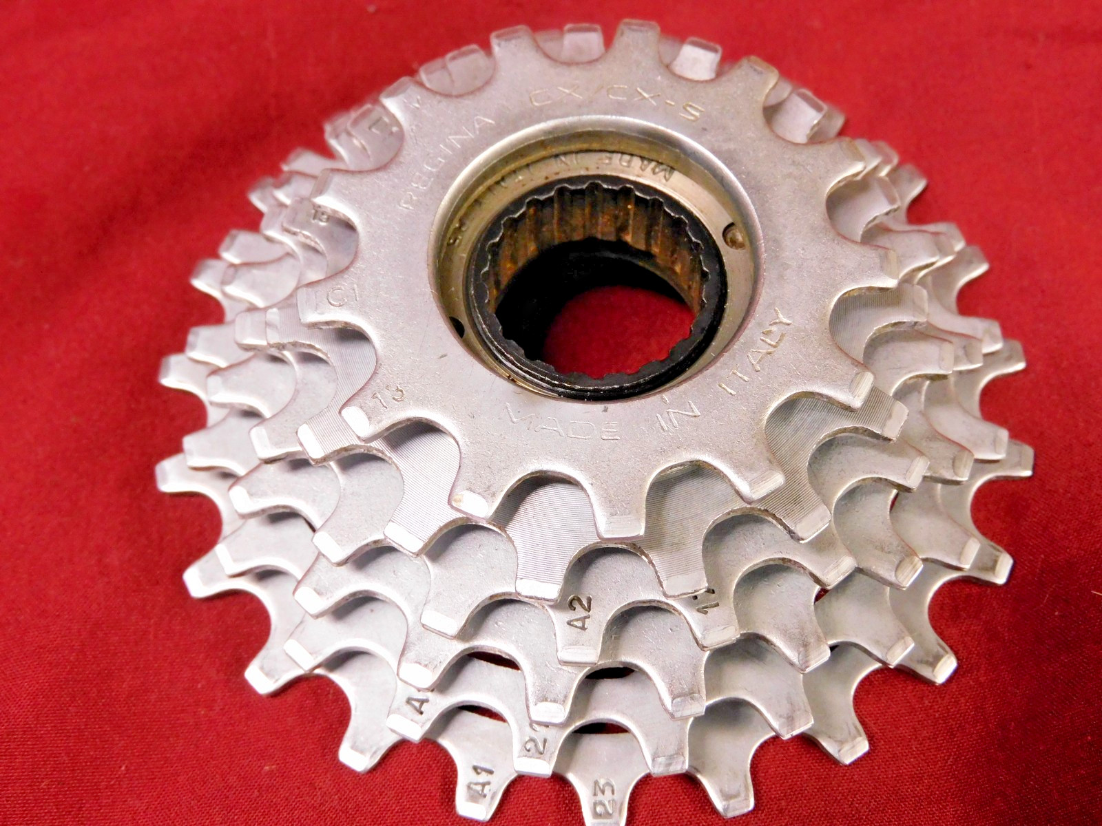 Vintage Regina CX / CX-S 6 Speed Freewheel 13-23 English & CX Chain 106 Link