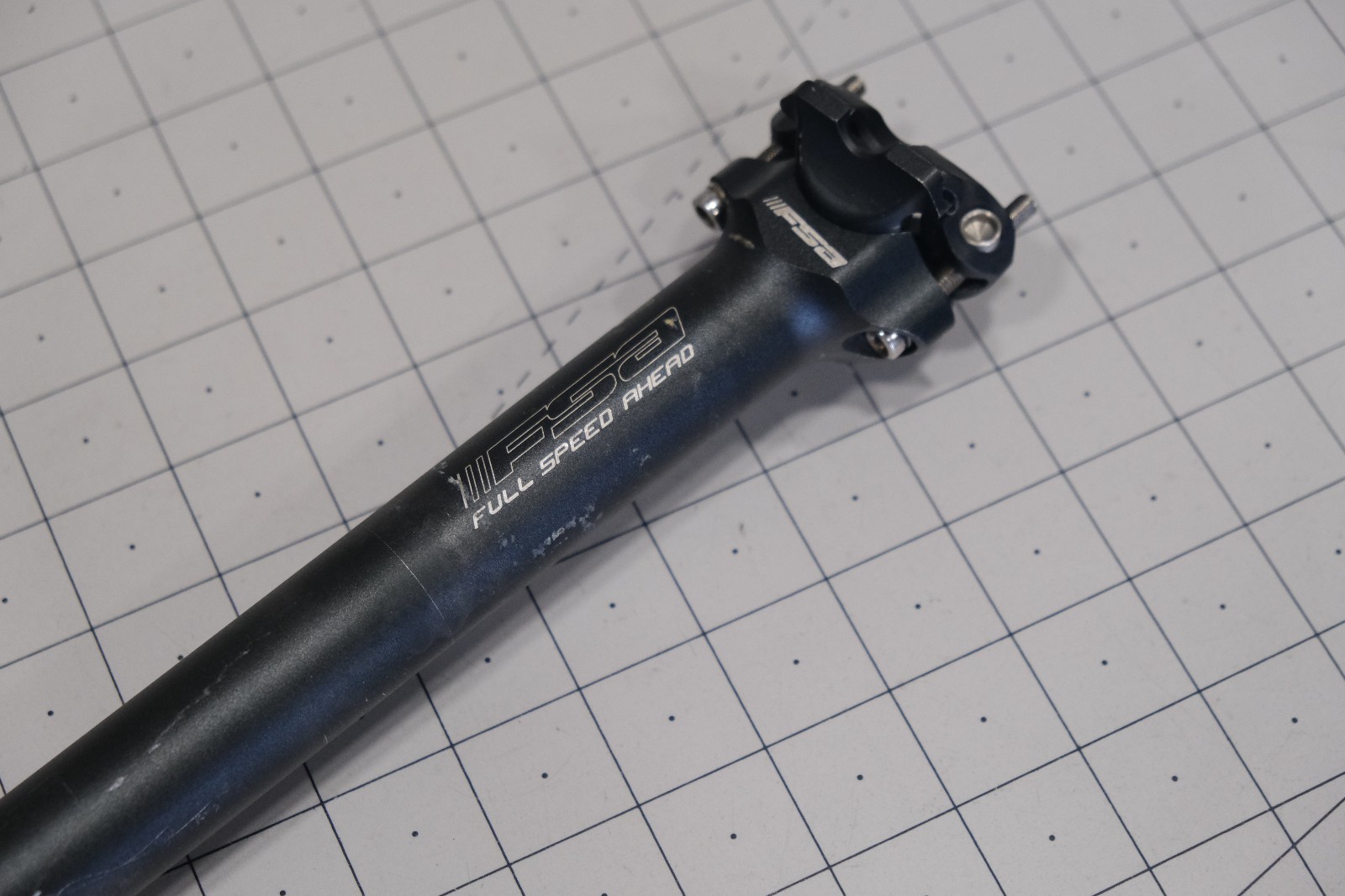 FSA FR270 Bike Seatpost 27.2x420mm Straight Road Mountain