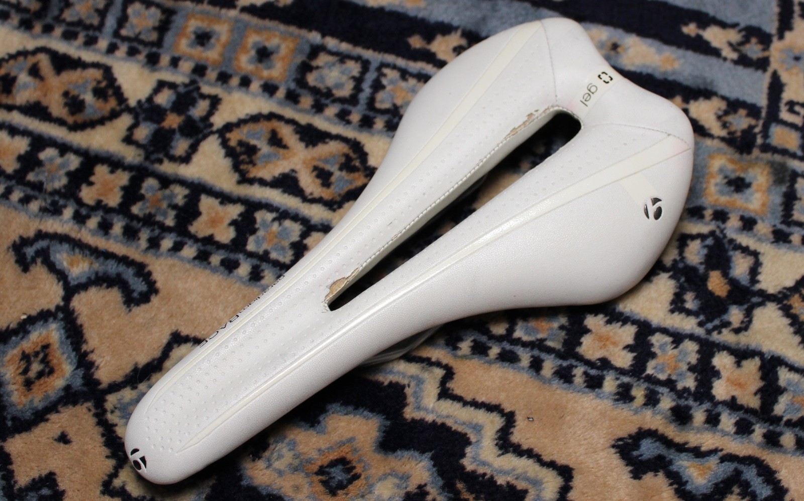 Bontrager Paradigm Race Gel Saddle – Chromo Rails – 138mm – White