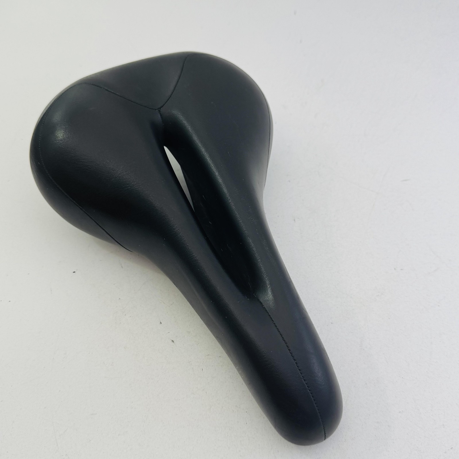 Terry Bicycle Saddle Seat Black Cutaway CrMo Rails Road MTB Hybrid Bike A82