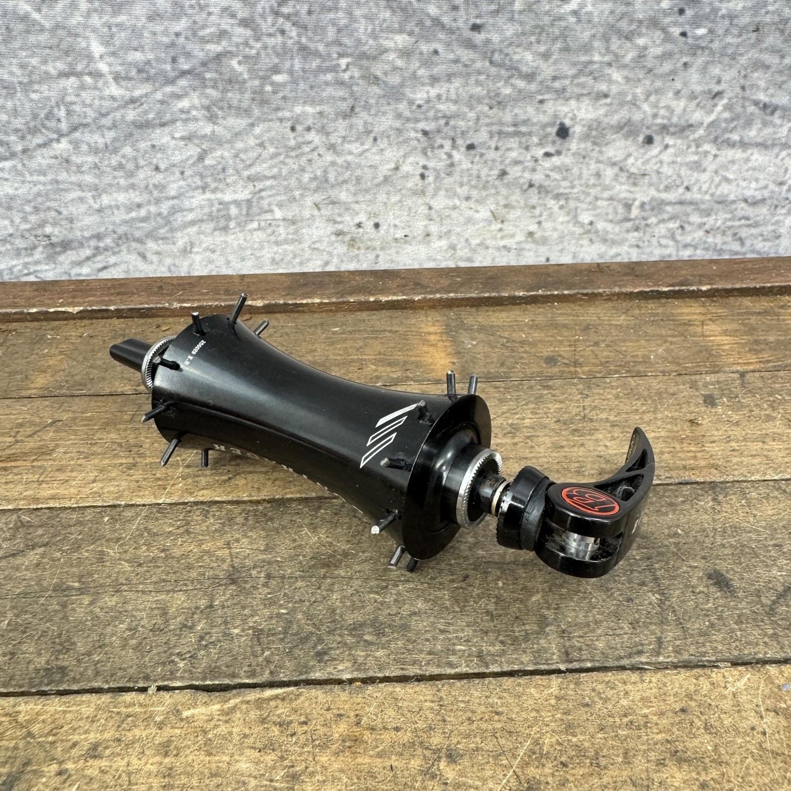 Bontrager Race Lite Front Hub 20H 20 Hole QR Black Straight Pull Road Bike Skewe
