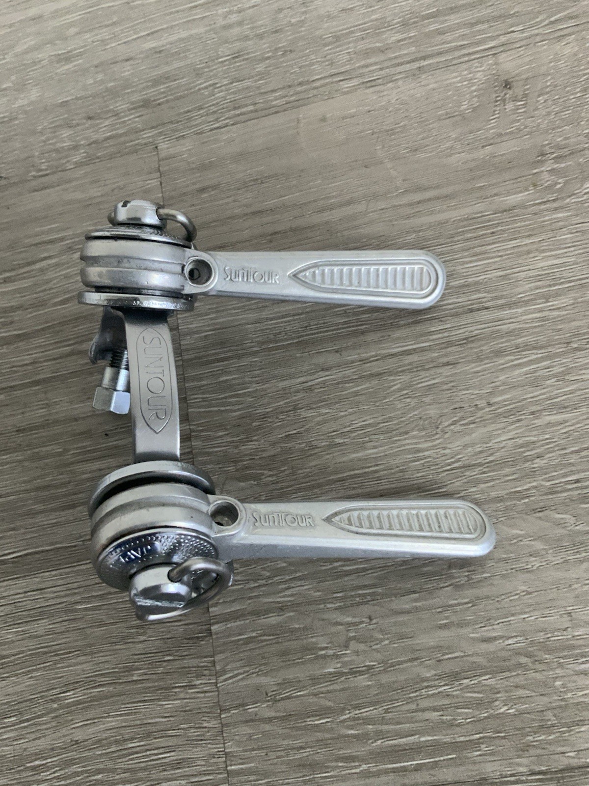 SUNTOUR SHIFTER SET DOWN-TUBE CLAMP FRICTION 84 GRAMS