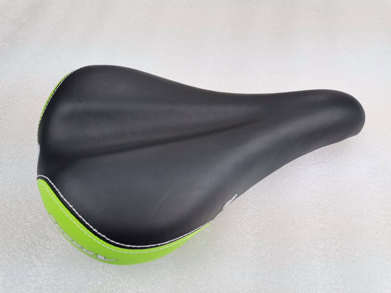 NEW OLD STOCK WTB SPEED V SADDLE SEAT WIDE 160MM BLACK MTB CITY TOURING BIKE