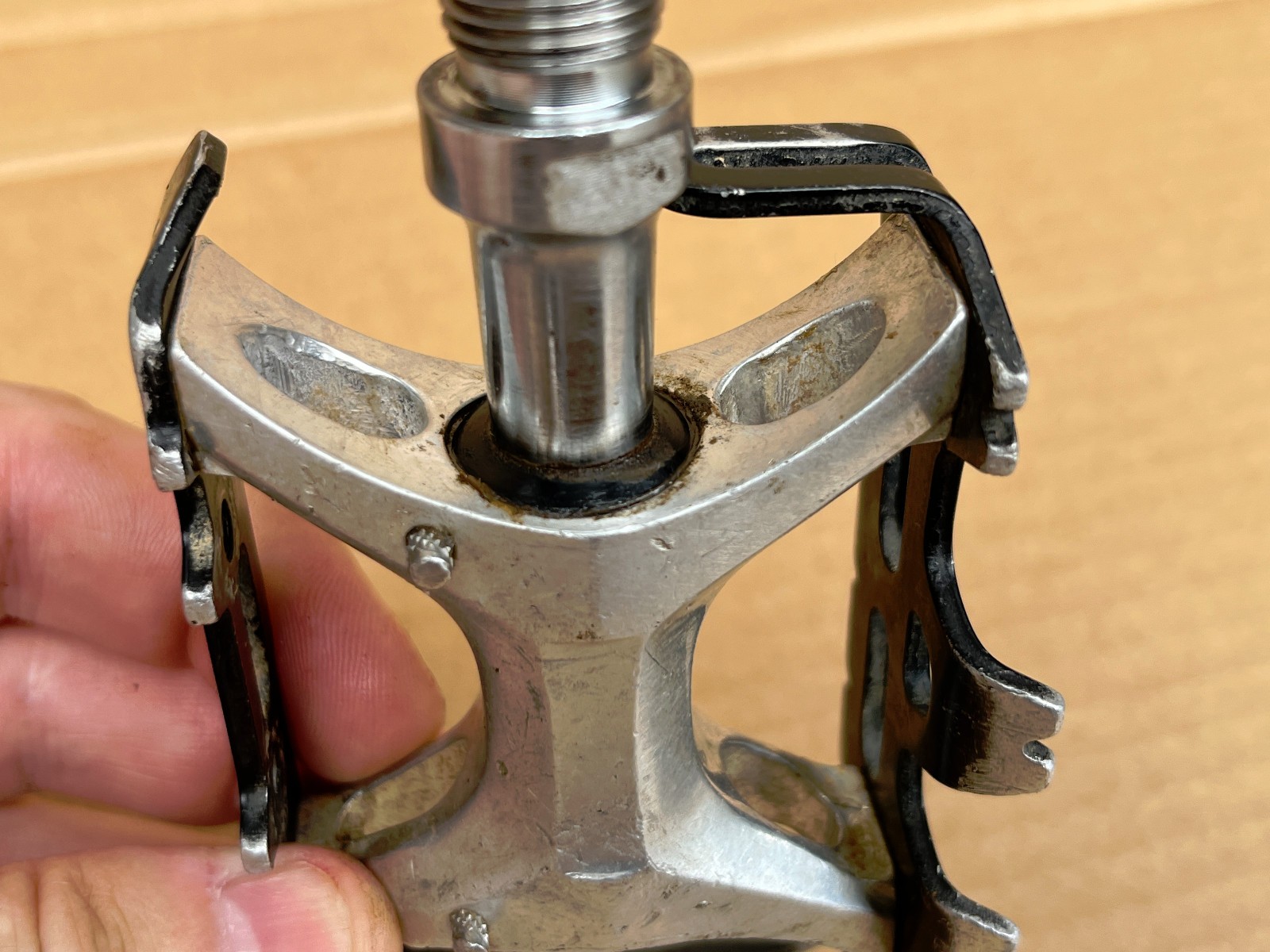 Vintage Suntour XC Pro WTB Grease Guard 9/16” Mountain Bike Pedals Made In Japan