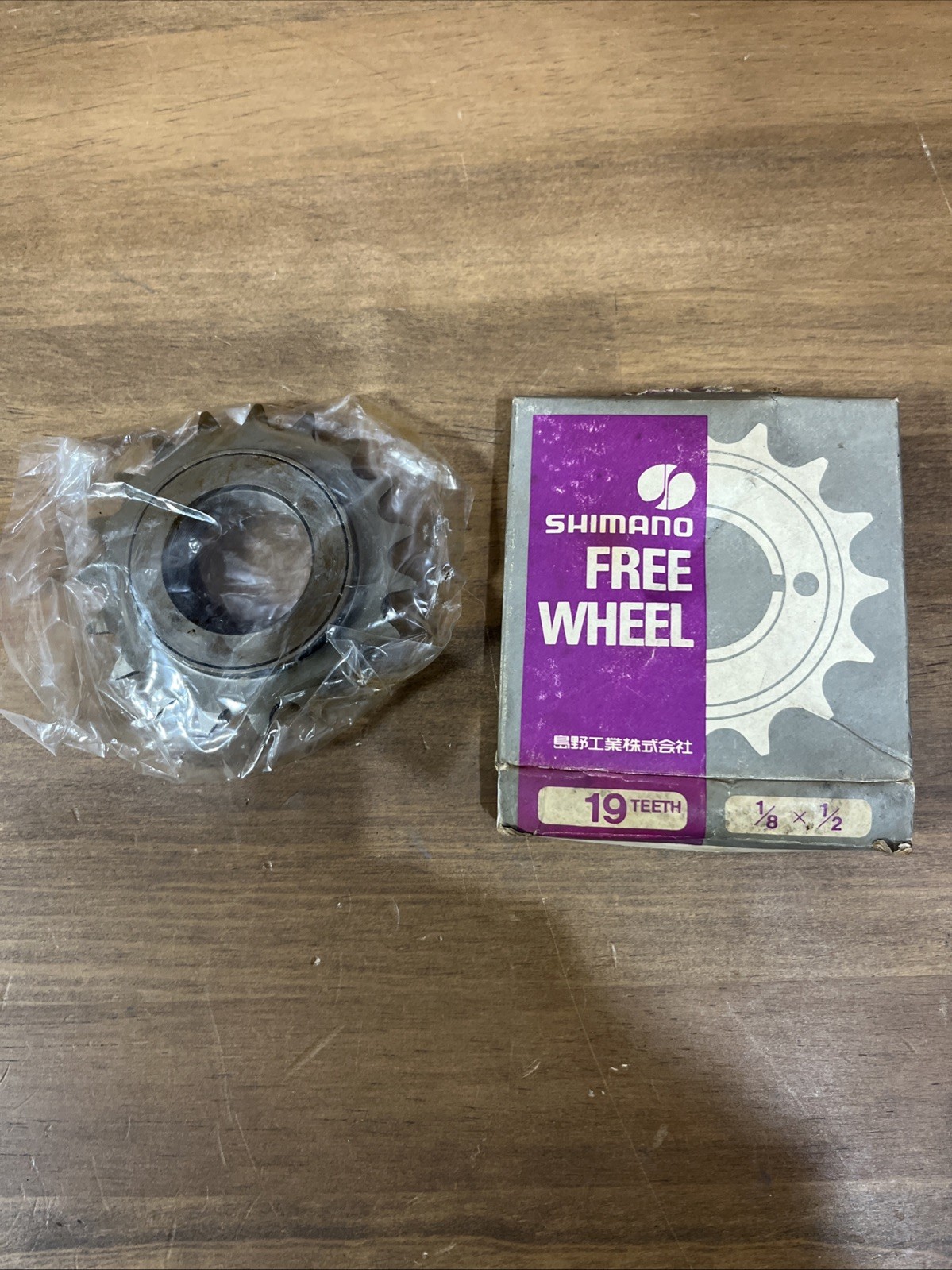 Shimano Single Speed Freewheel 1/2 x 1/8″ 19T JAPAN Dura-ace 1970’s