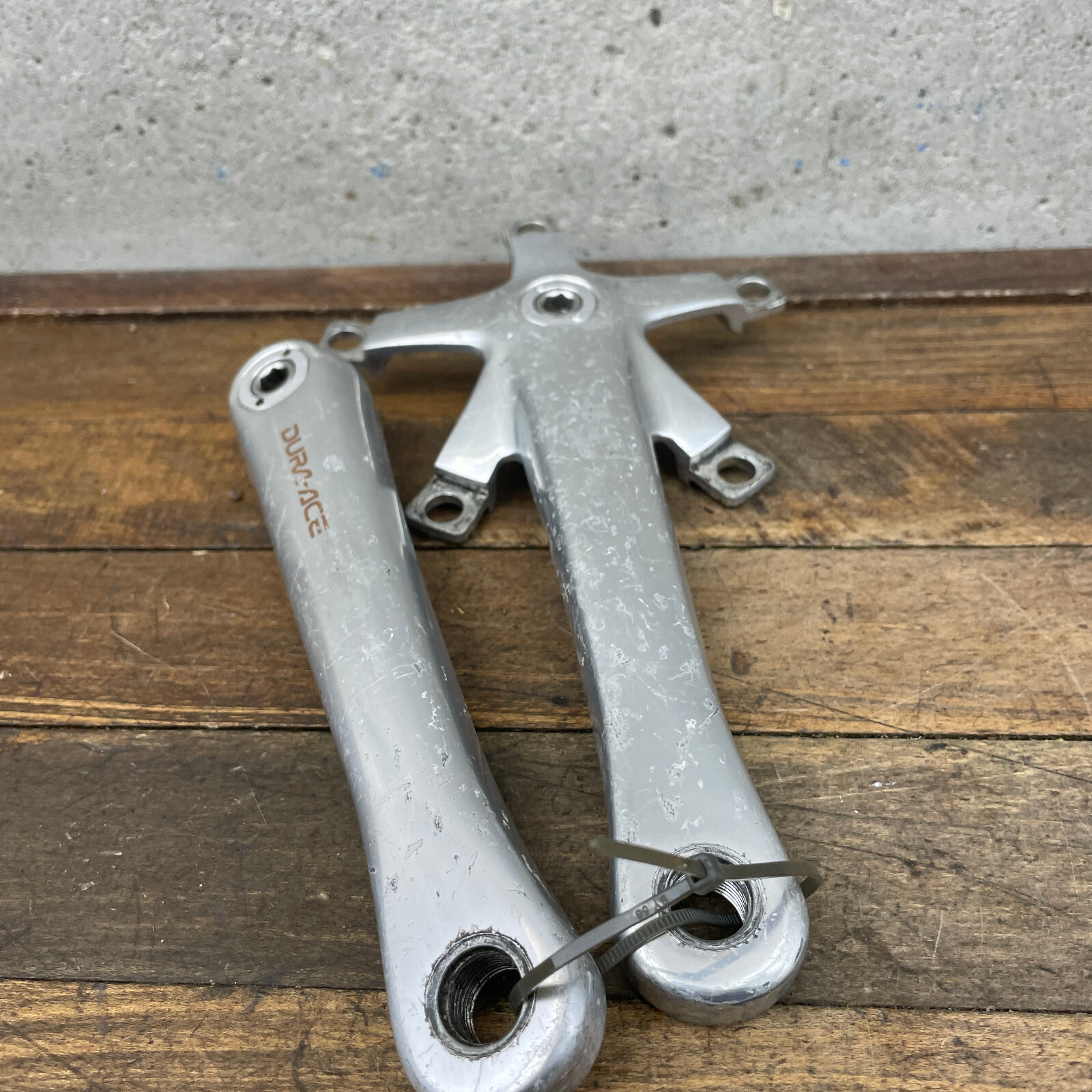 Shimano Dura Ace FC-7700 Crank Set 175 mm Octalink Vintage FC-7700 130 mm A5