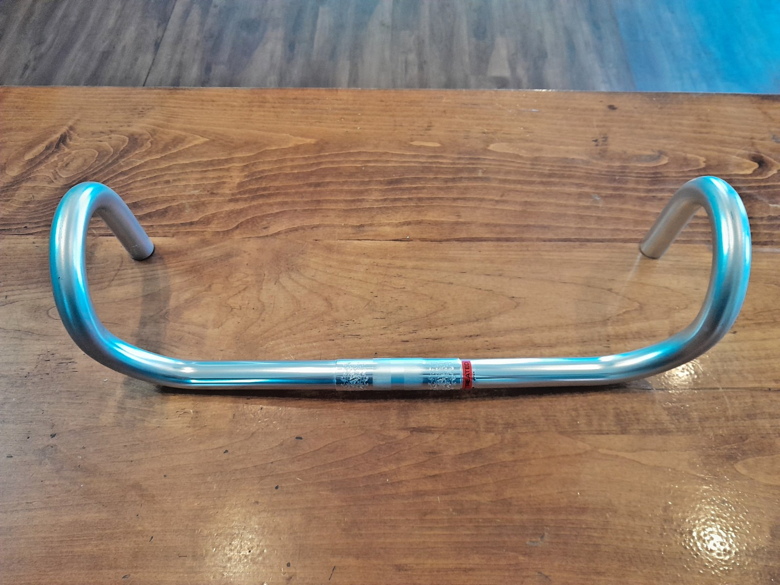 Nitto Noodle 177 Drop Handlebar – Aluminum, Heat-Treated, 26mm, 48cm, Silver