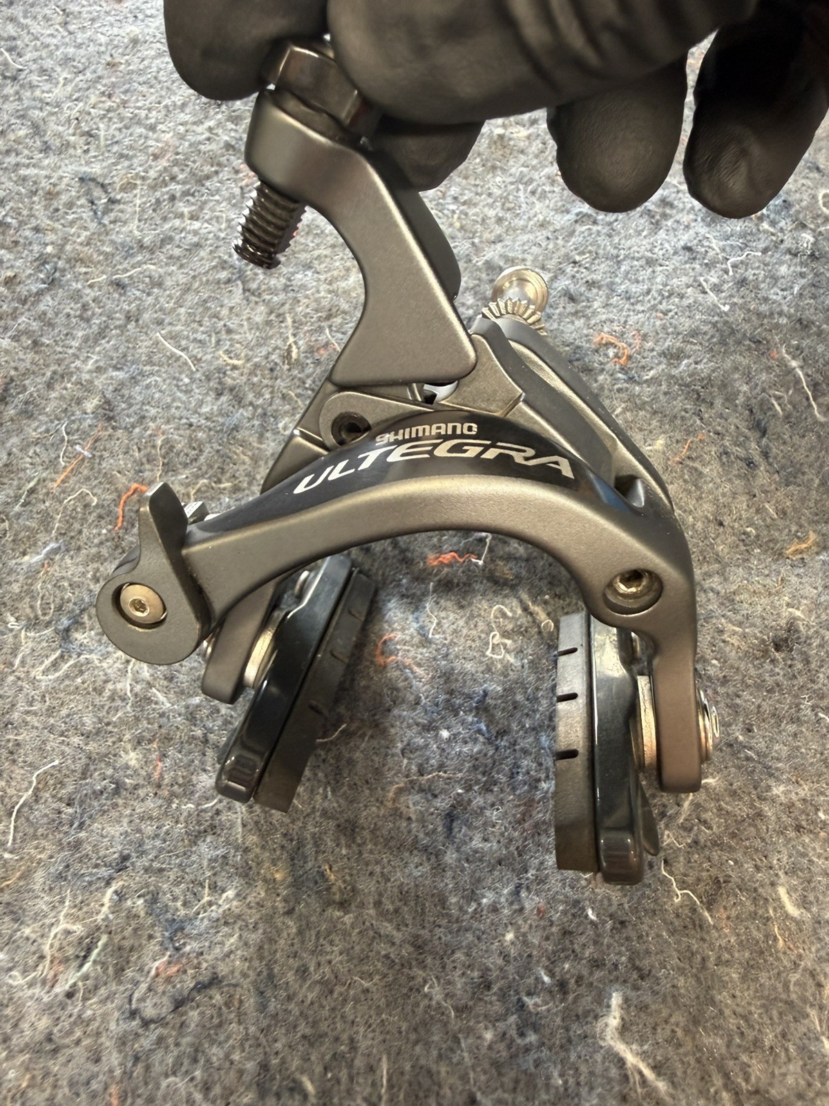 Shimano Ultegra R6800 di2 groupset, 11 speed, 172.5mm, 50-34/11-28 gears