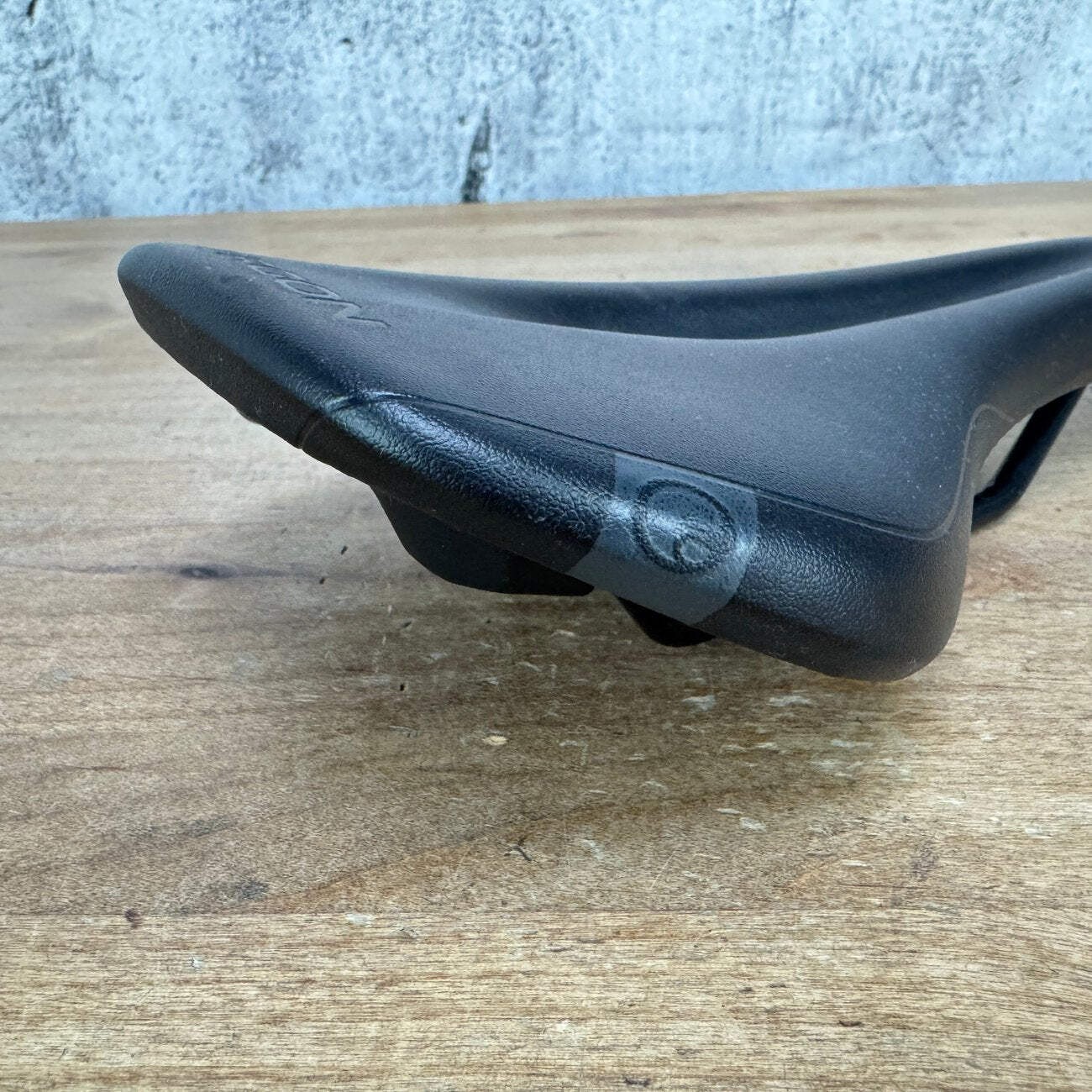 Low Mile! Ergon SR 10 7x7mm Steel Rails 140mm Bike Saddle 320g