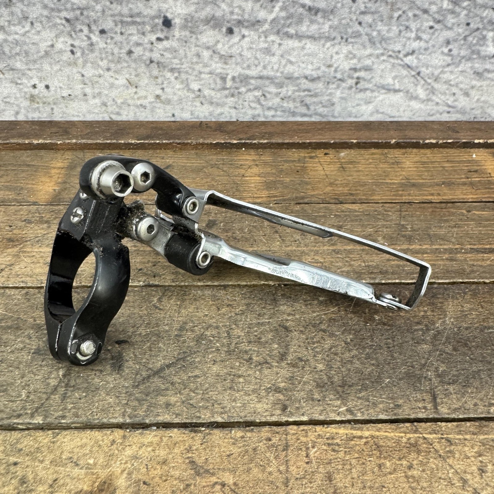 Vintage Shimano 105 FD-5504 Front Derailleur Triple 28.6 Mm Bottom Pull 9s 90s