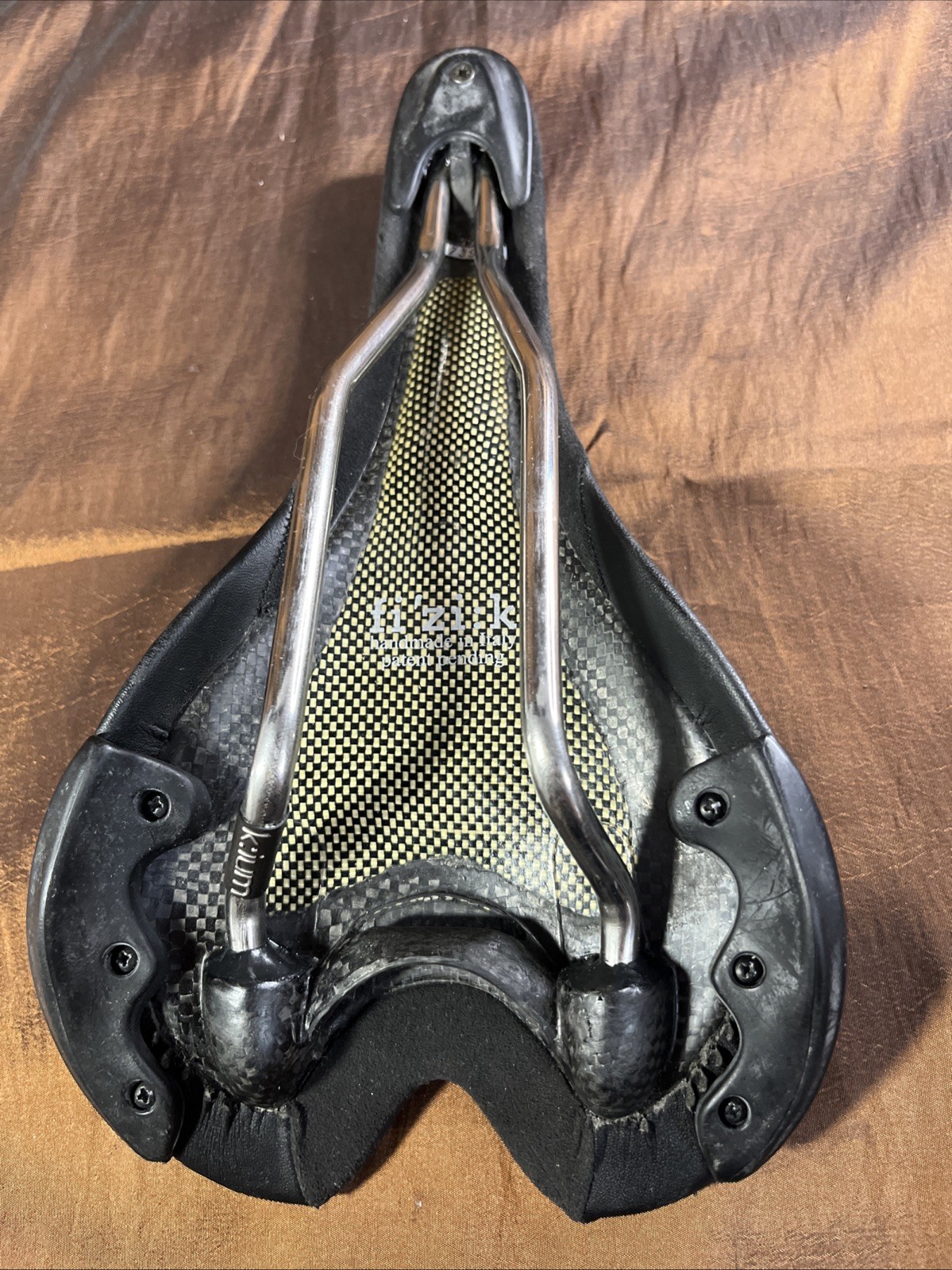 Fizik Aliante Kium Rail Carbon Road Saddle Seat 244g 270x140mm Scuffs