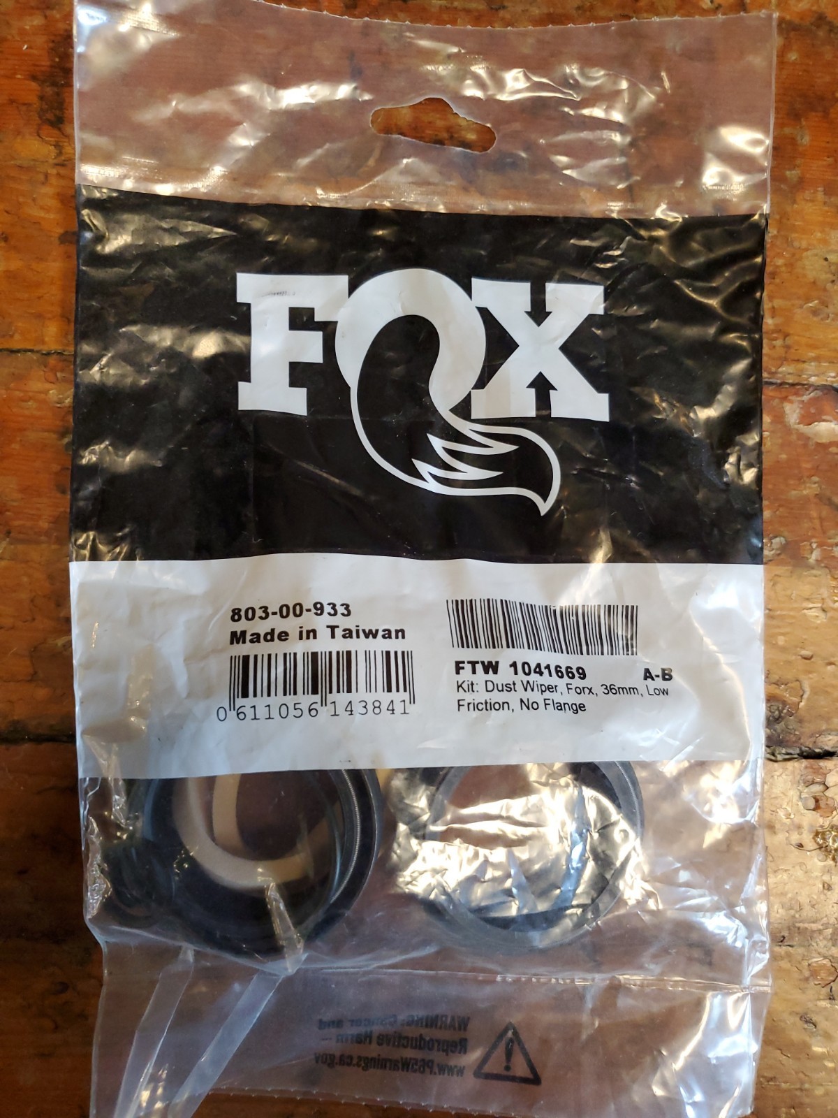 Genuine Fox 36mm Dust Wiper Fork Kit Low Friction Flangeless 803-00-933