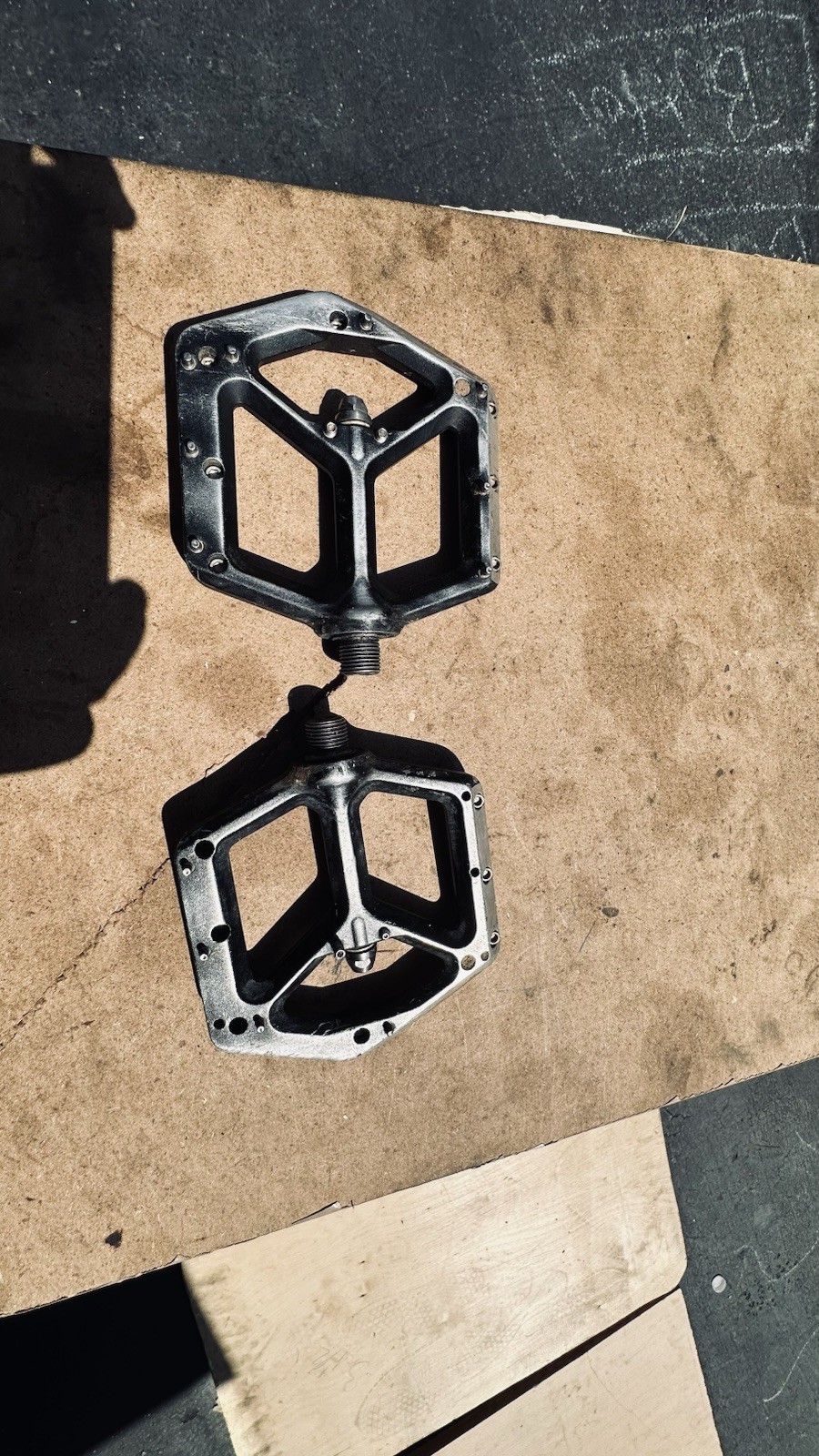 Used Spank Pedals 9/16 Silver Mountain Bike/DownHill Missing pins and Spacer