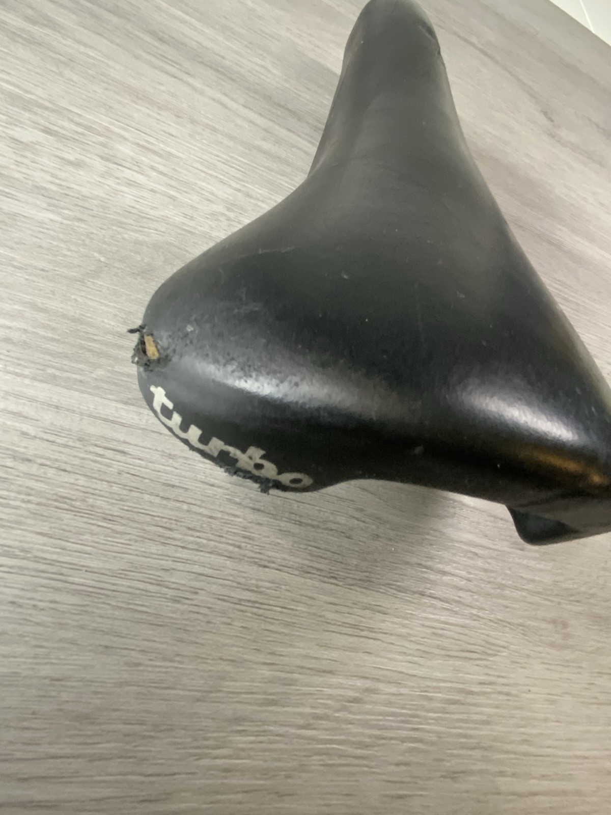 SELLE ITALIA TURBO SADDLE BLACK PERFORATED 138 MM X 270 MM 356 GRAMS