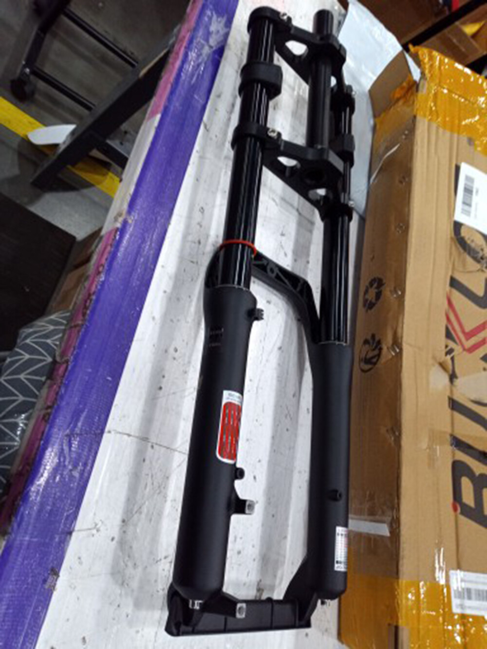 20″ Double Shoulder Air Fork 180mm Travel Snow/Electric/MTB Bike 4.0″ Fat Tire