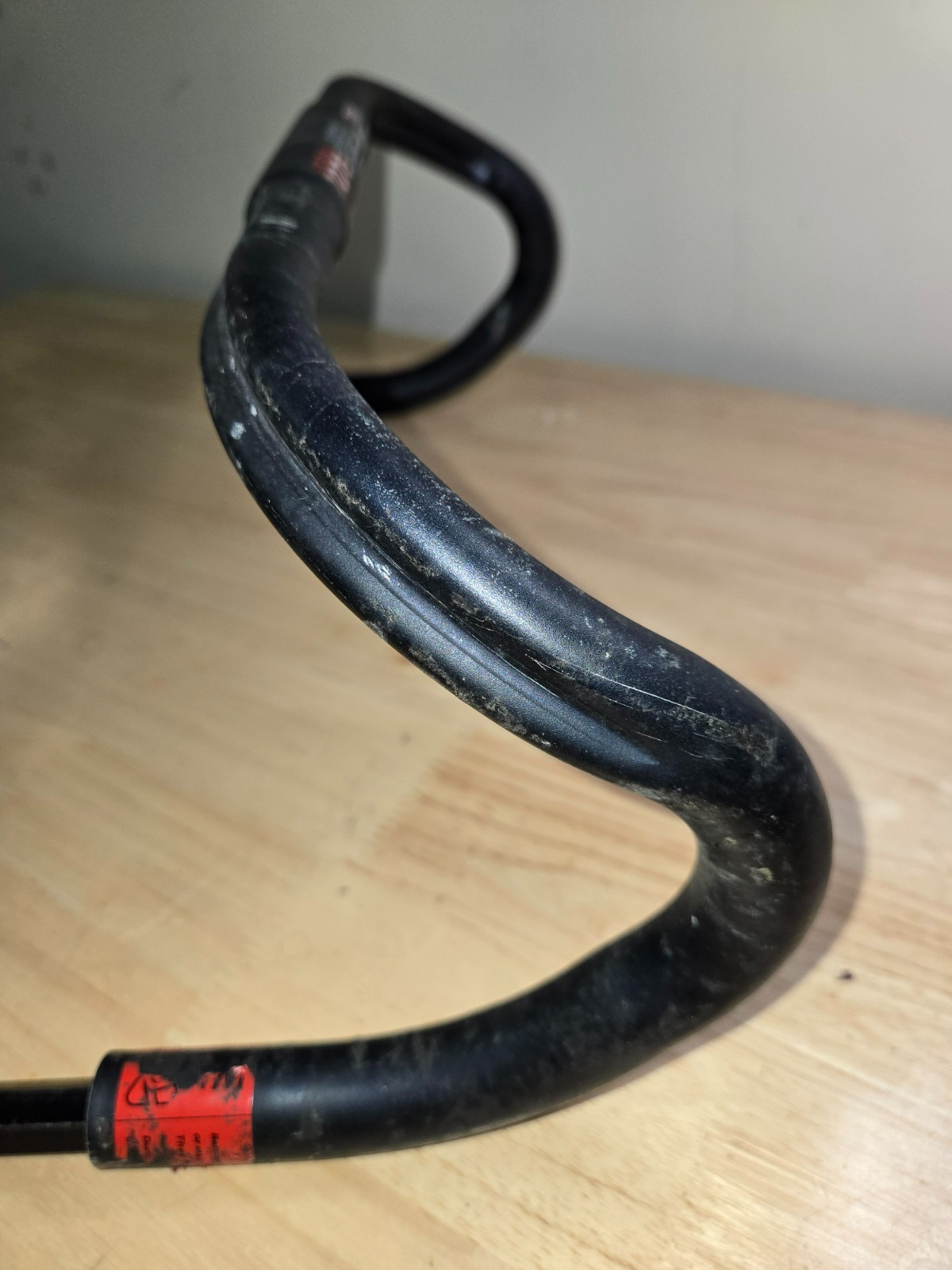ITM Millennium ERGAL 7075 Anatomic Road Handlebar black 41cm o/a; 39cm ctc