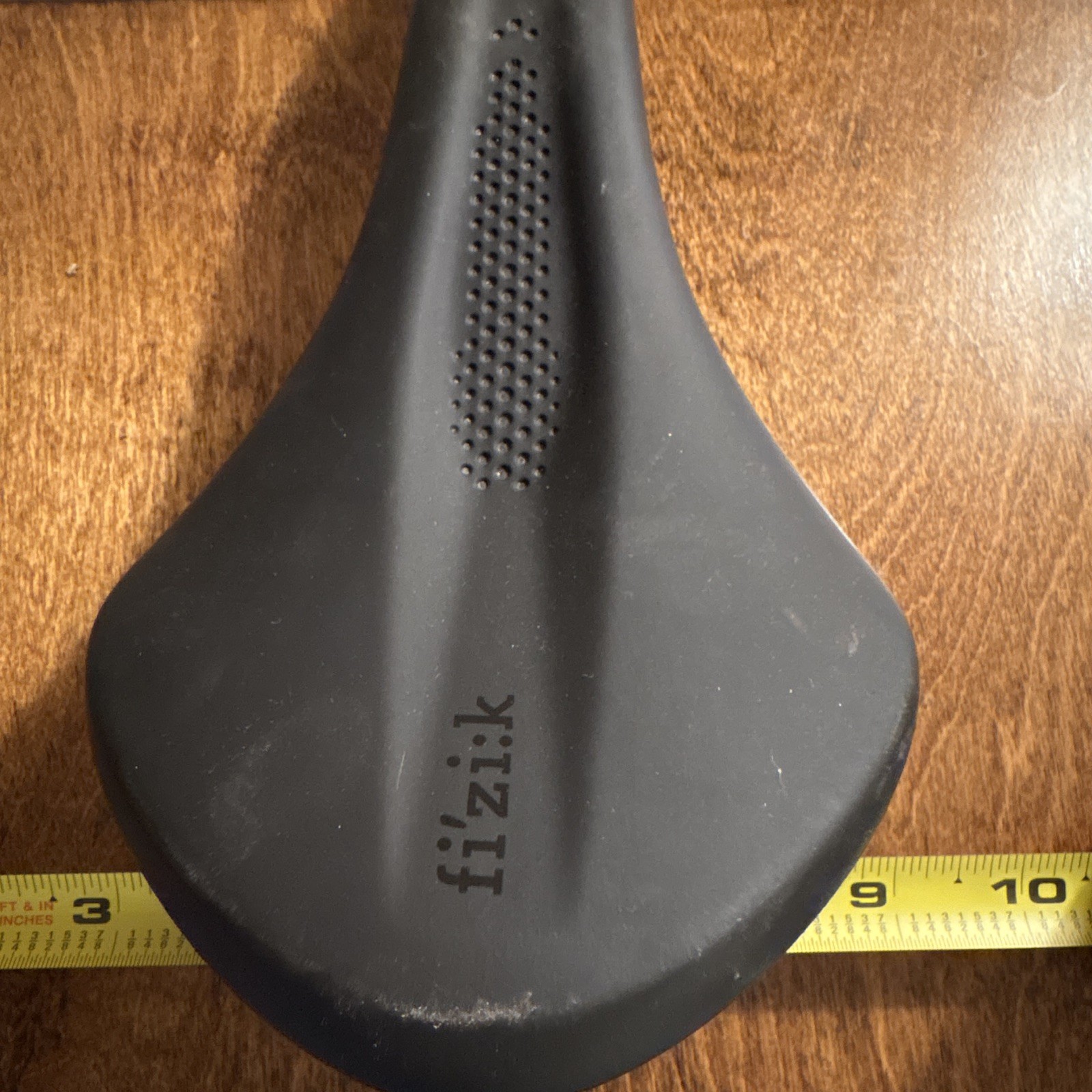 Fizik Road/Mountain/Hybrid Bike Saddle Seat – Black Synthetic/Steel 10×5 in