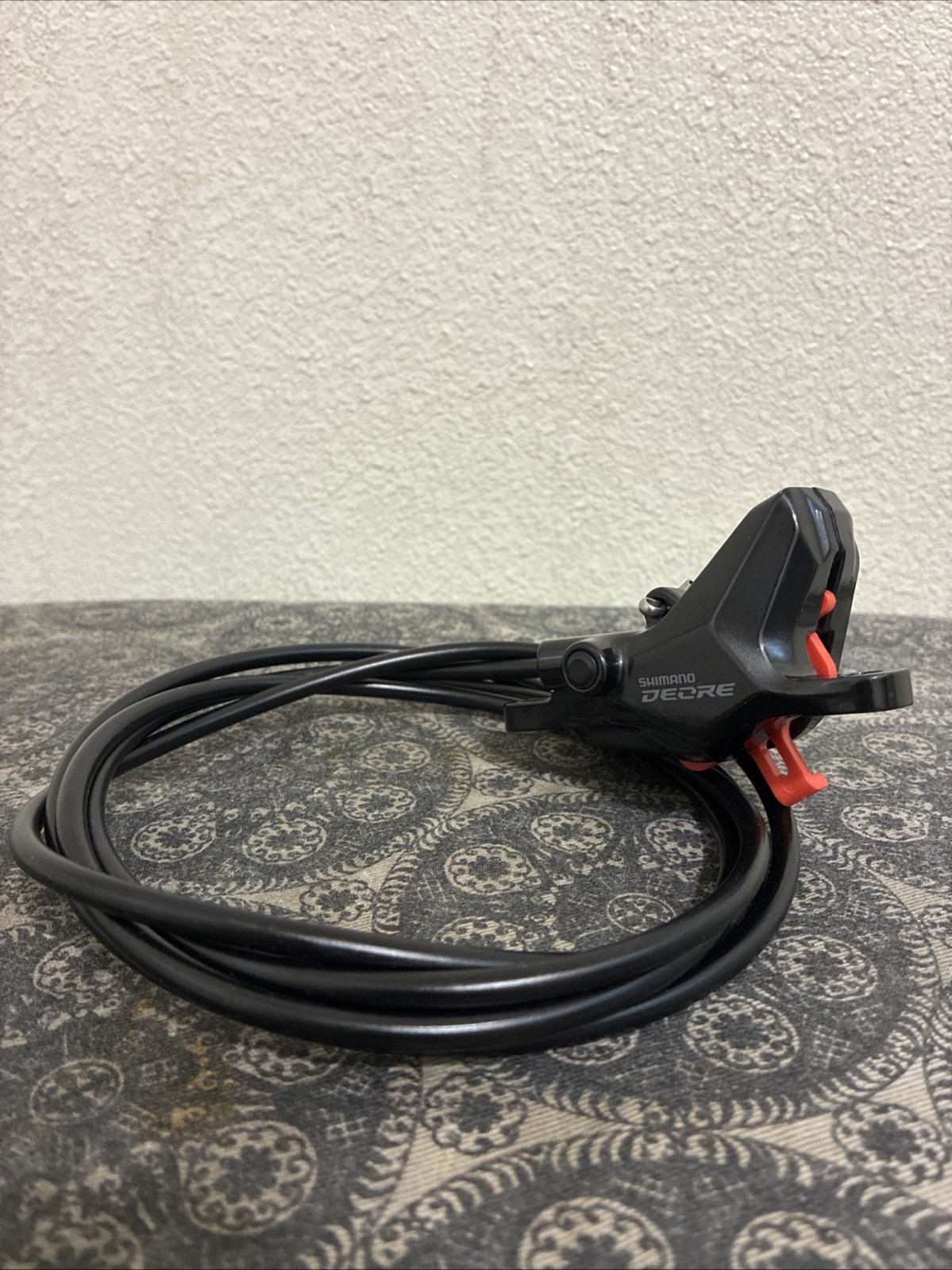 Shimano BR-M6100 Hydraulic Disc Brake, G04S-MX Metal Pad, No Lever, Black New