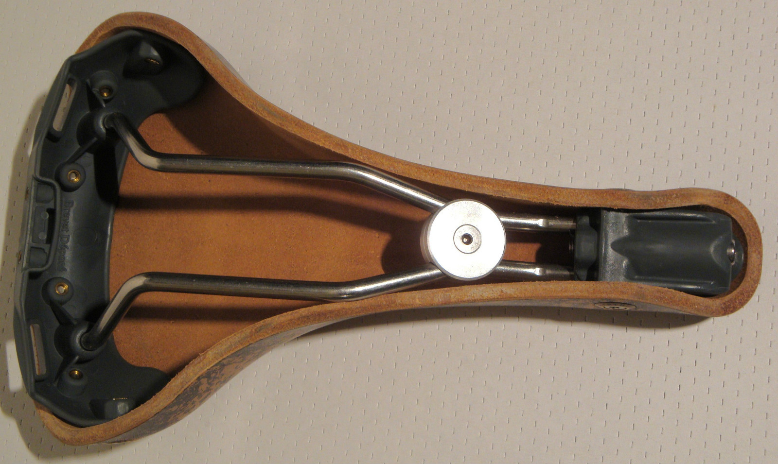 NEW GILLES BERTHOUD SADDLE SEAT ASPIN CORK MADE IN FRANCE IDEALE BROOKS