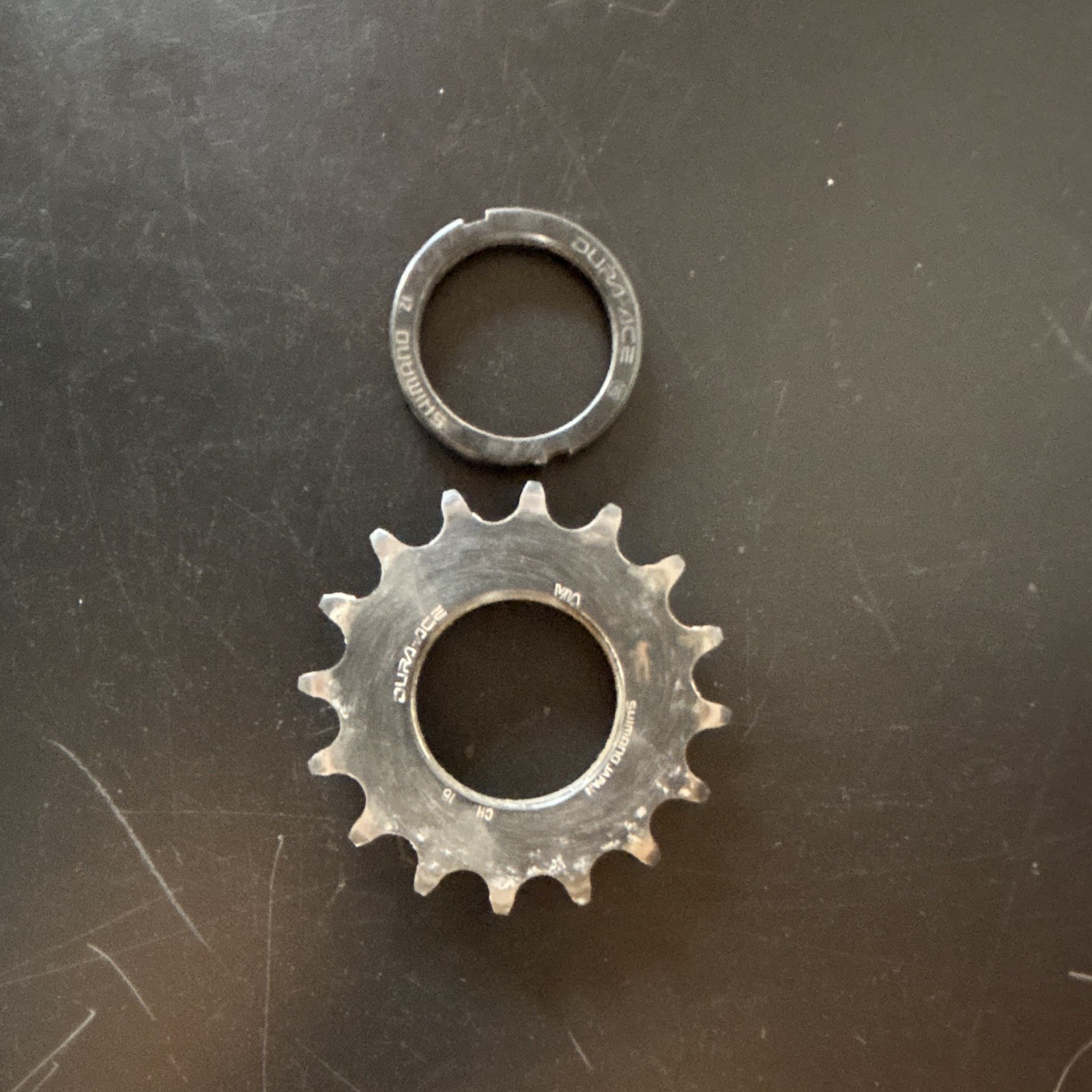 Shimano Dura-Ace 16T Track Cog Sprocket Steel black w/ Lockring