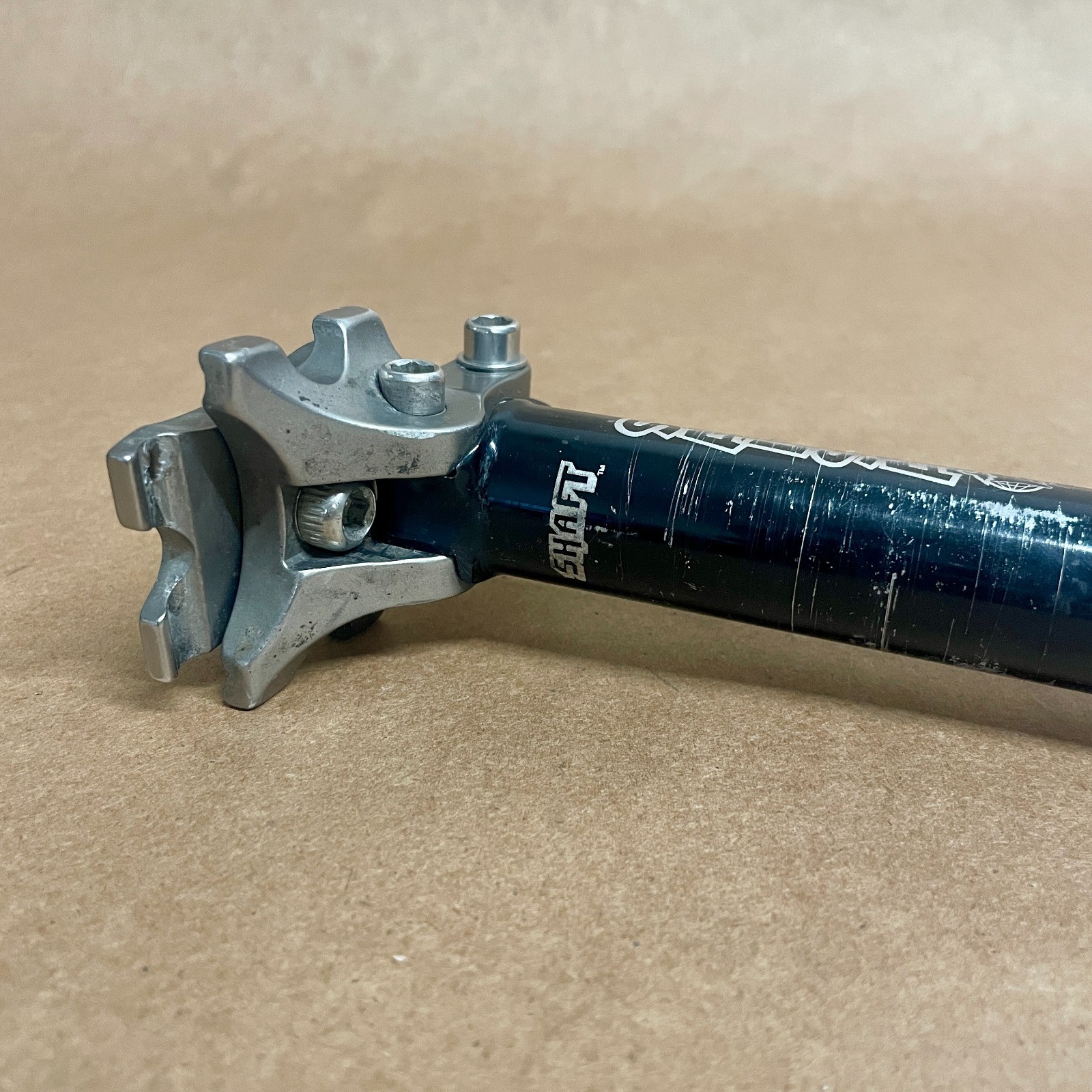 Salsa Shaft Seatpost 27.2mm x 250mm Black Alloy 20mm Setback FOR PARTS