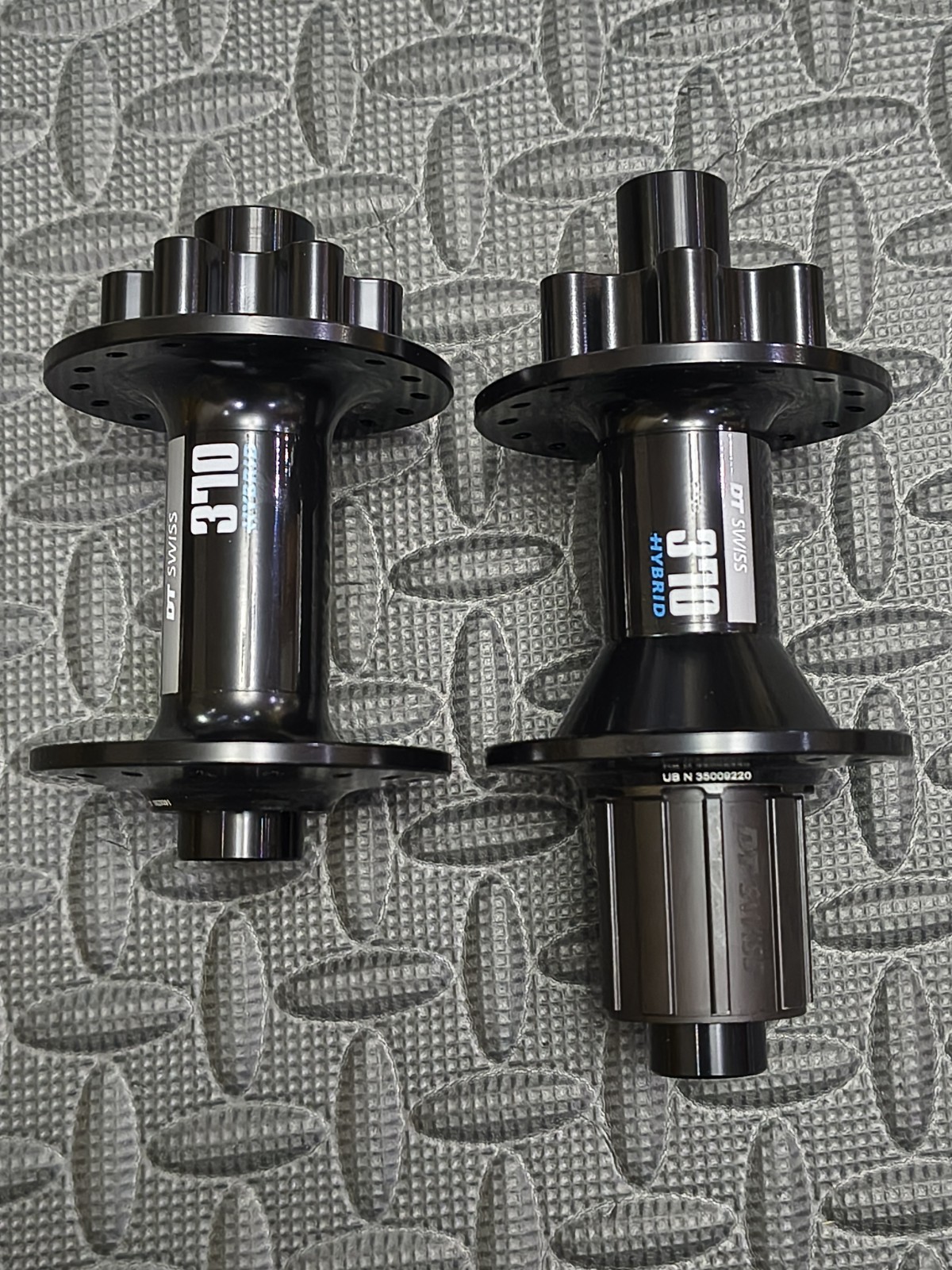 DT Swiss 370 Hybrid Hubs 15×110 12×148 32H Boost HG Freehub 6-Bolt 3Pawl F/R Set