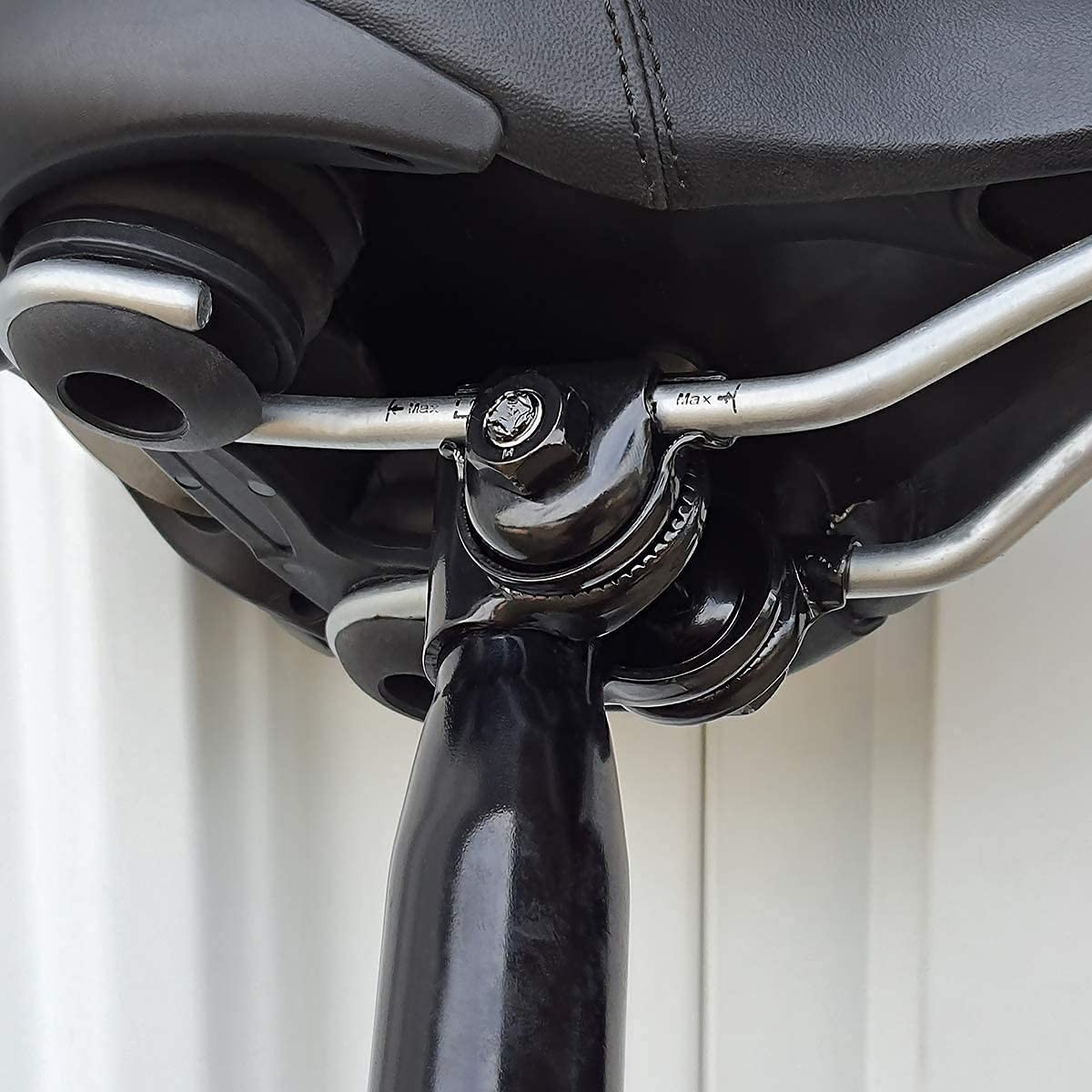 Bike Seat Clamp for Standard Rail Saddles
