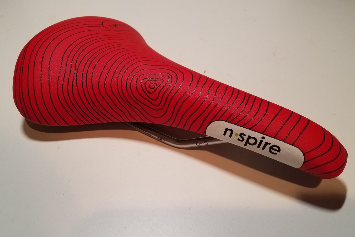 Smanie N. Spire Bicycle Saddle – Chromoly, Microfiber Red, 146mm Road MTB