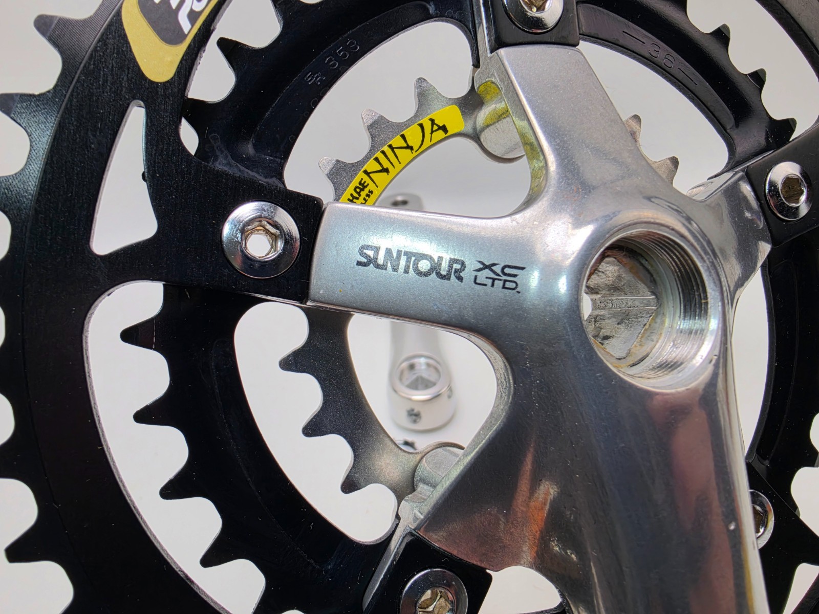 Suntour XC LTD Square Taper Mountain Bike Crankset 175 46/36/24T Cranks CLEAN!