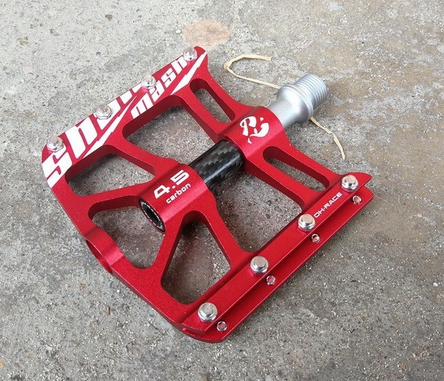 Aluminum Carbon Road MTB Mountain Bike XC Bicycle Pedal Bearing AM Flat Pedals