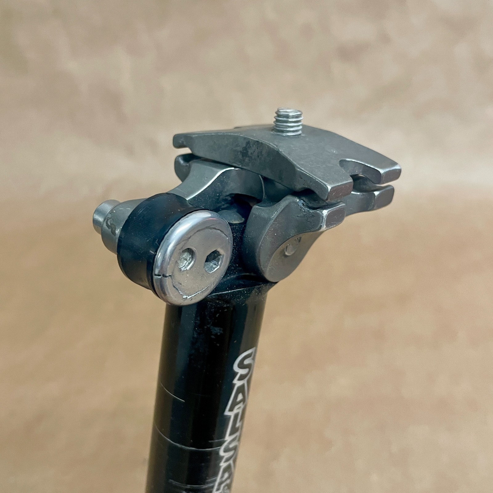 Salsa Shaft Seatpost 27.2mm x 250mm Black Alloy 20mm Setback FOR PARTS