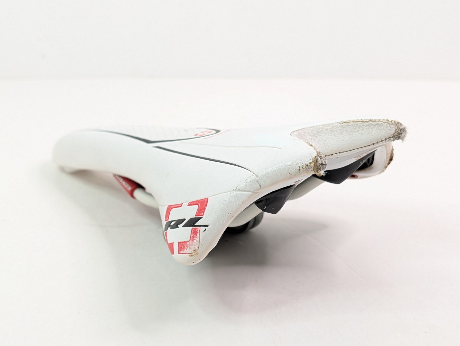 Bontrager Inform RL Stainless Steel Rails White/Red 146mm Cosmetic Issues Vtg