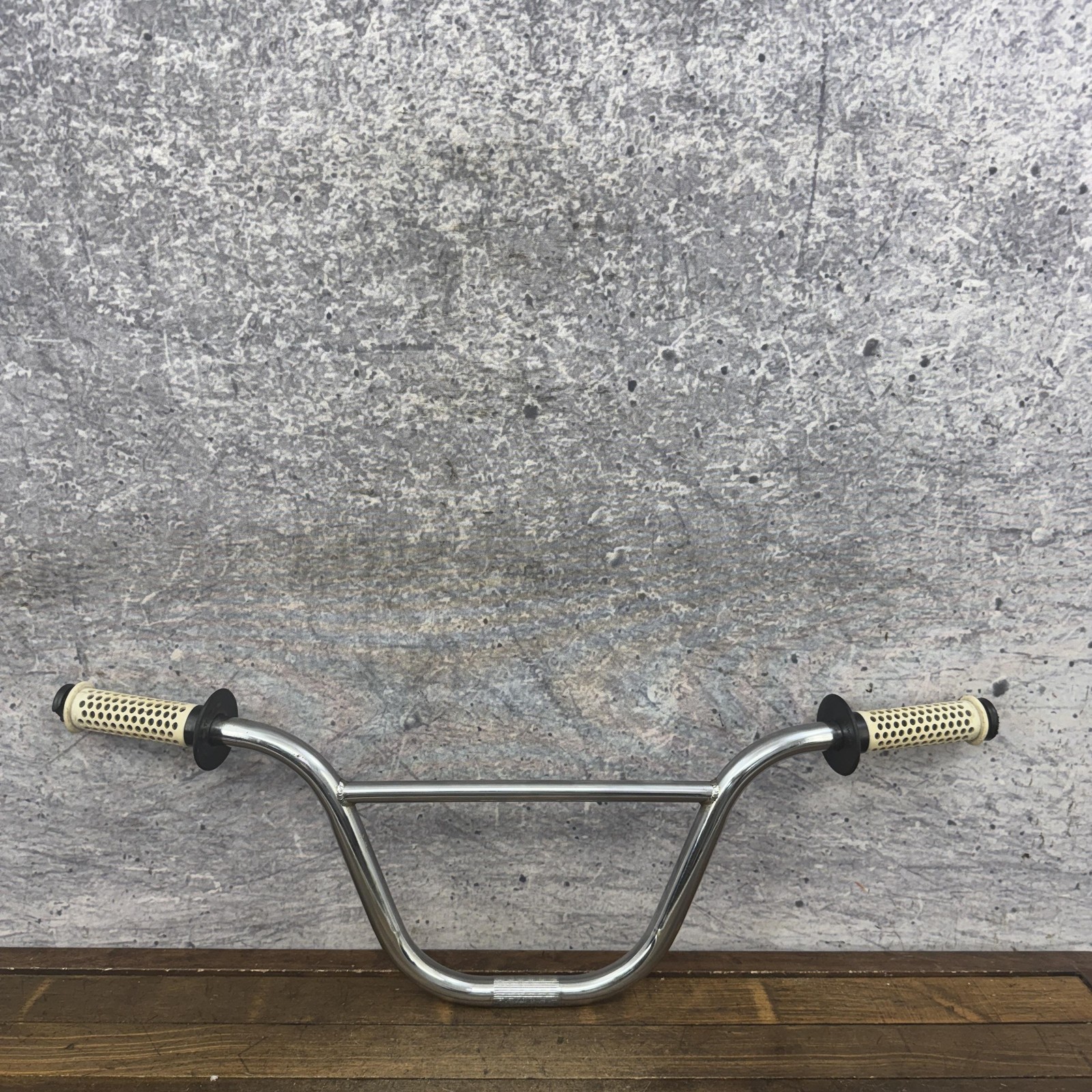 Vintage Redline BMX Handlebar Old School BMX Bar Silver Steel 400c 1980s Grips