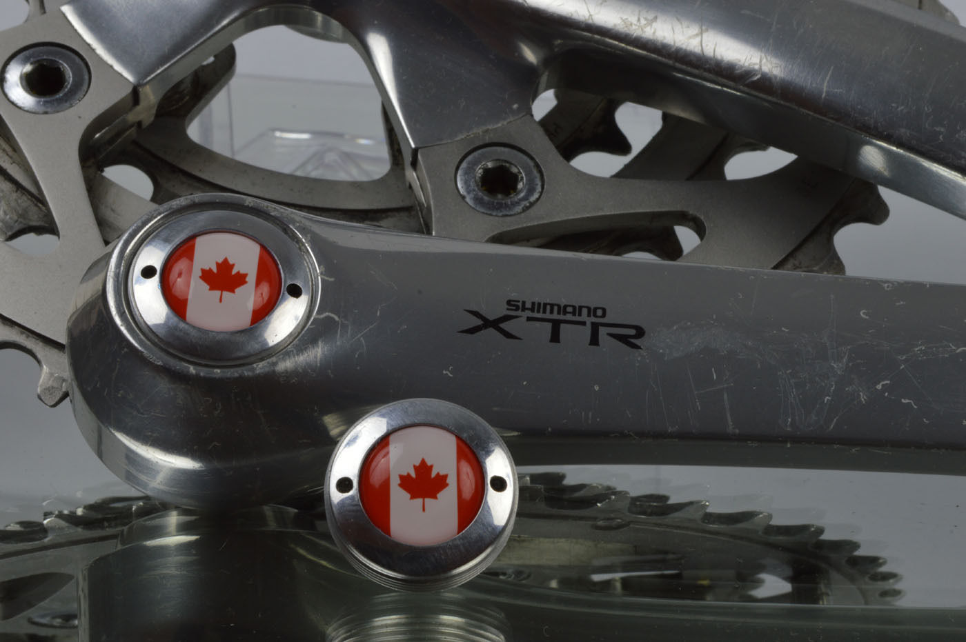 dust caps with Canada flag fit shimano XTR fc-m900 fc-m901 ritchey crankset