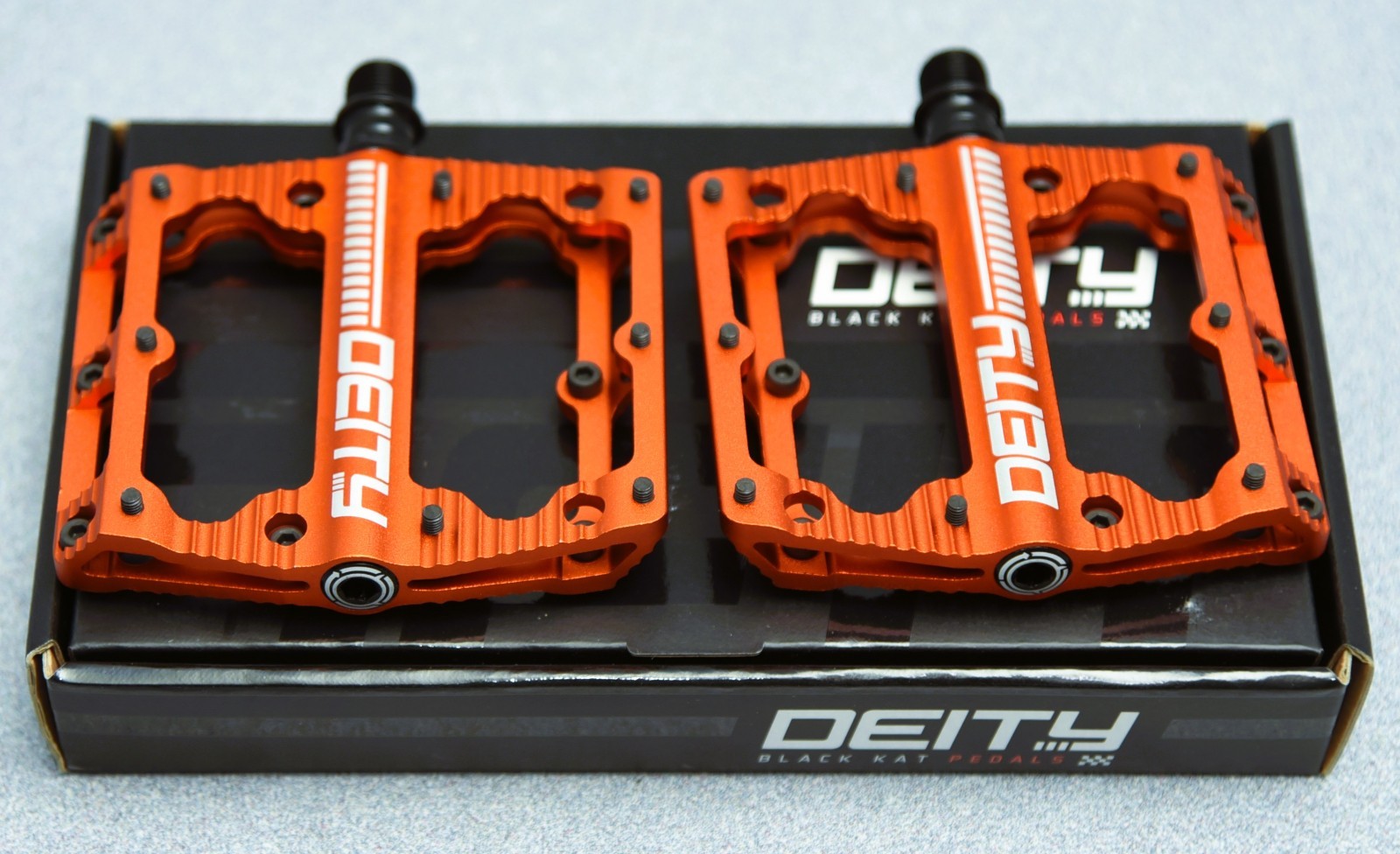 NEW Deity Components Black Kat Pedals, flat/platform, orange