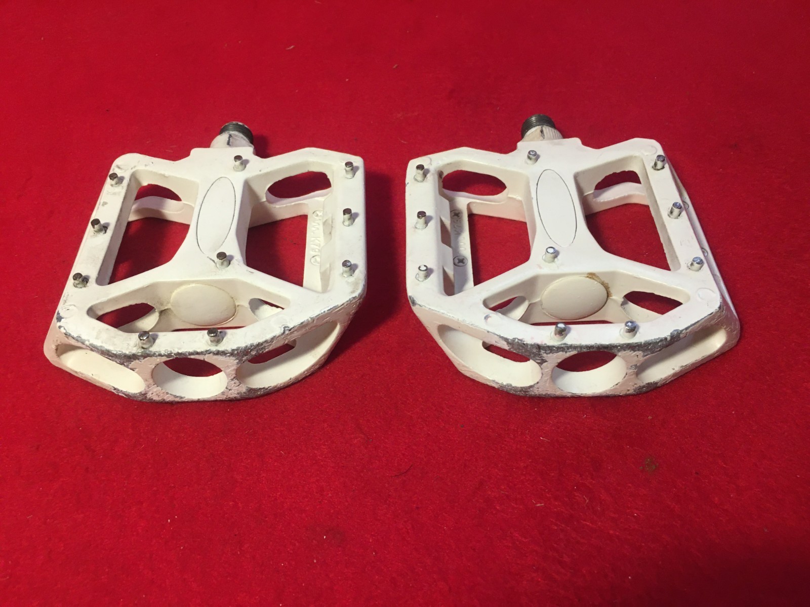 BMX/MTB Wellgo White LU-8A Alloy Pedal Set Fits SE Bikes Big Ripper